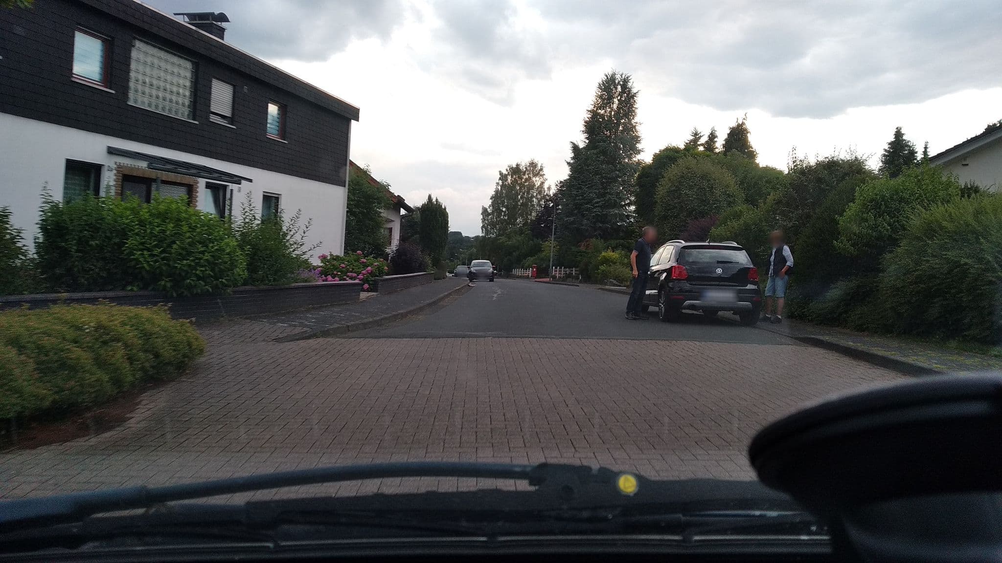 Street view near Pfadfinderhaus Donnerskopf, Dillenburg — © ede875 (CC BY-SA · Mapillary)