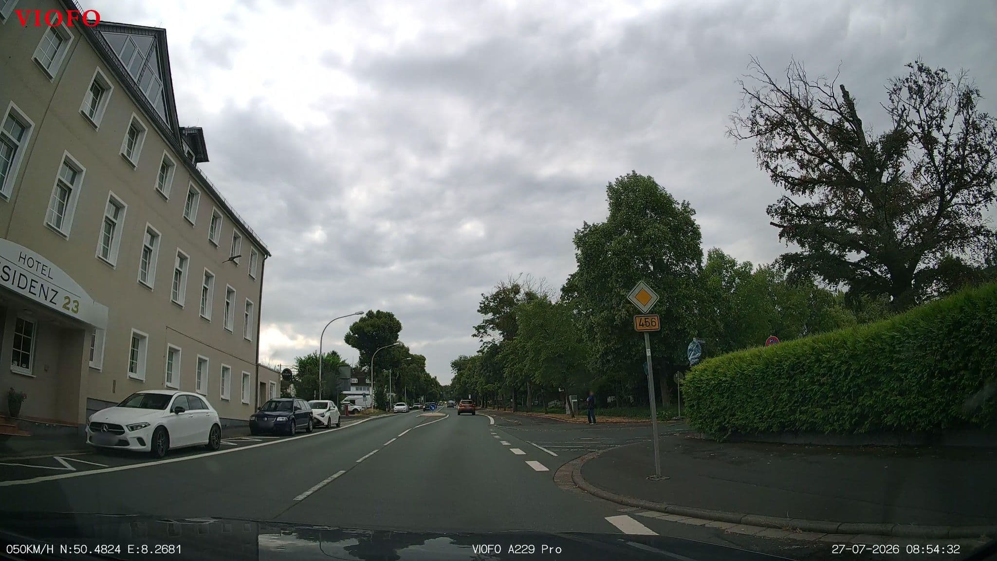 Street view near Aktivhotel Lindenhof, Weilburg — © Jeykey90 (CC BY-SA · Mapillary)