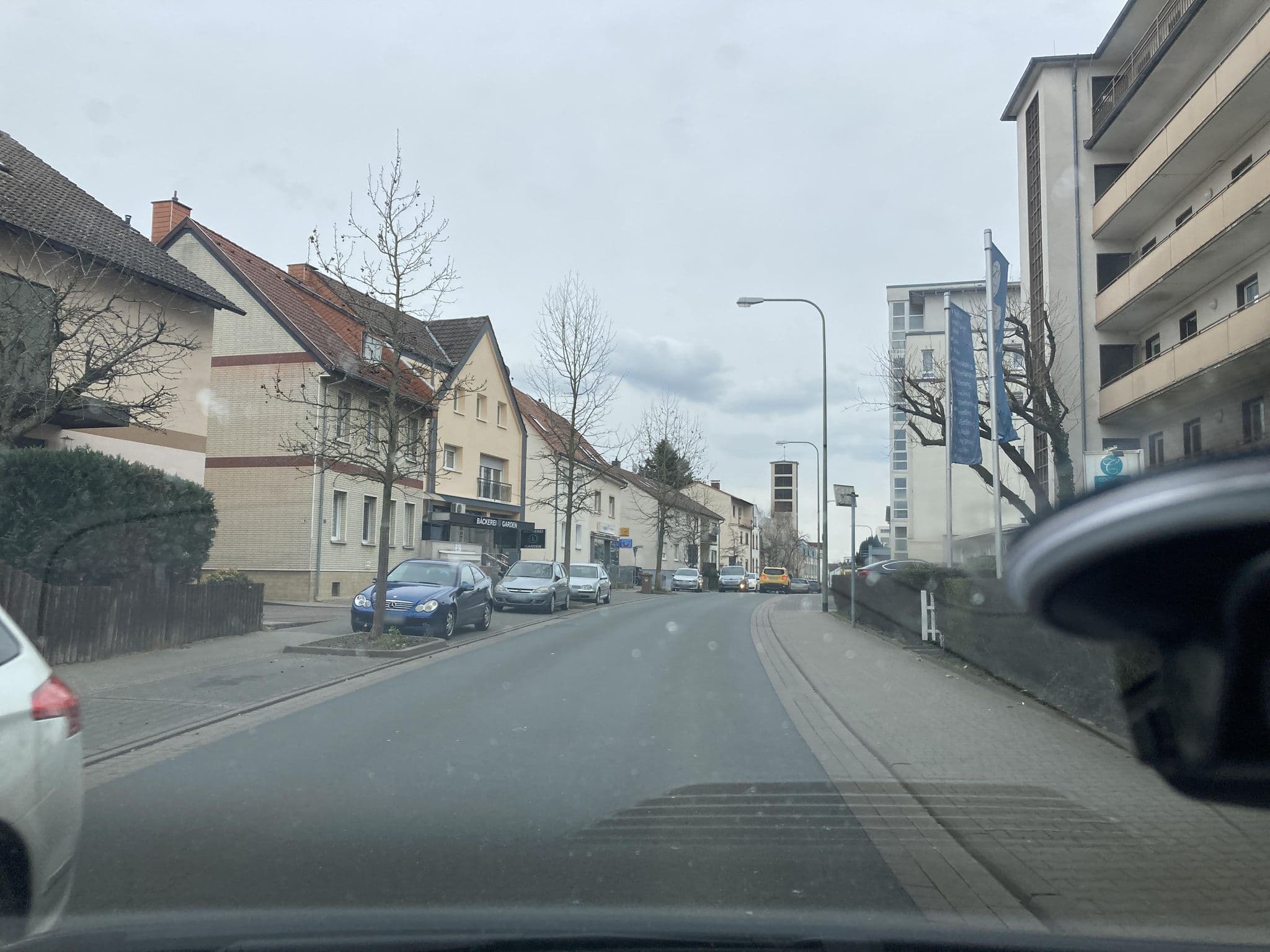Street view near Shizuku Hotel, Eschborn — © robffm (CC BY-SA · Mapillary)