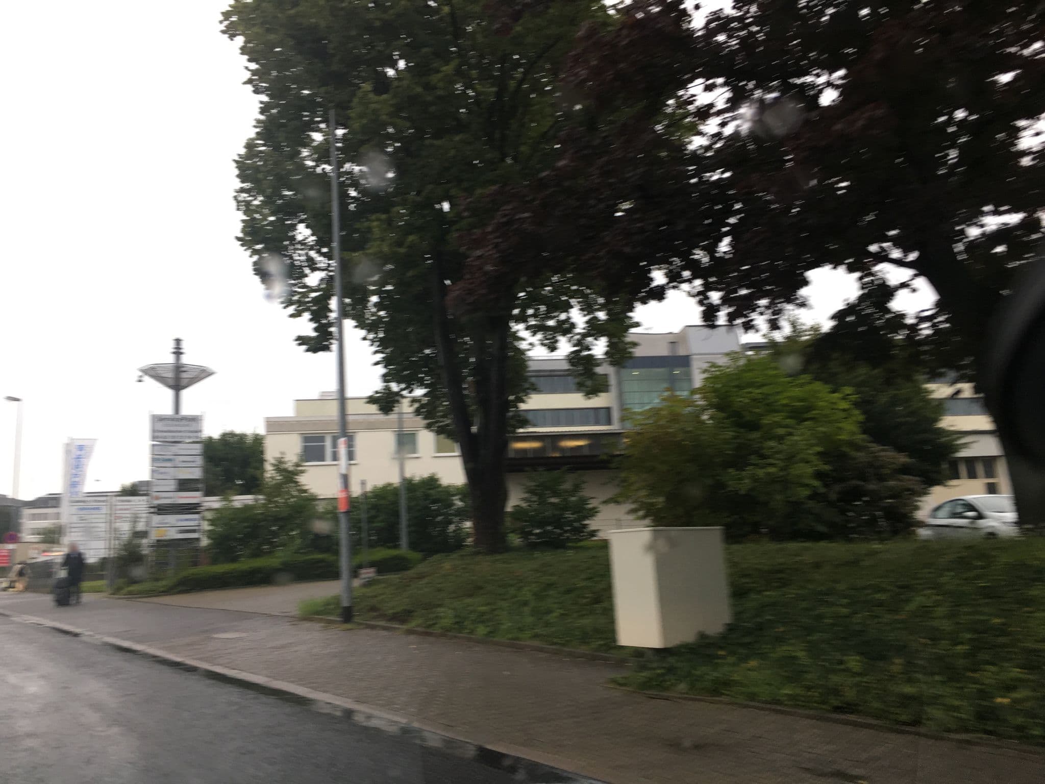 Street view near FinEck GmbH, Eschborn — © chuck (CC BY-SA · Mapillary)