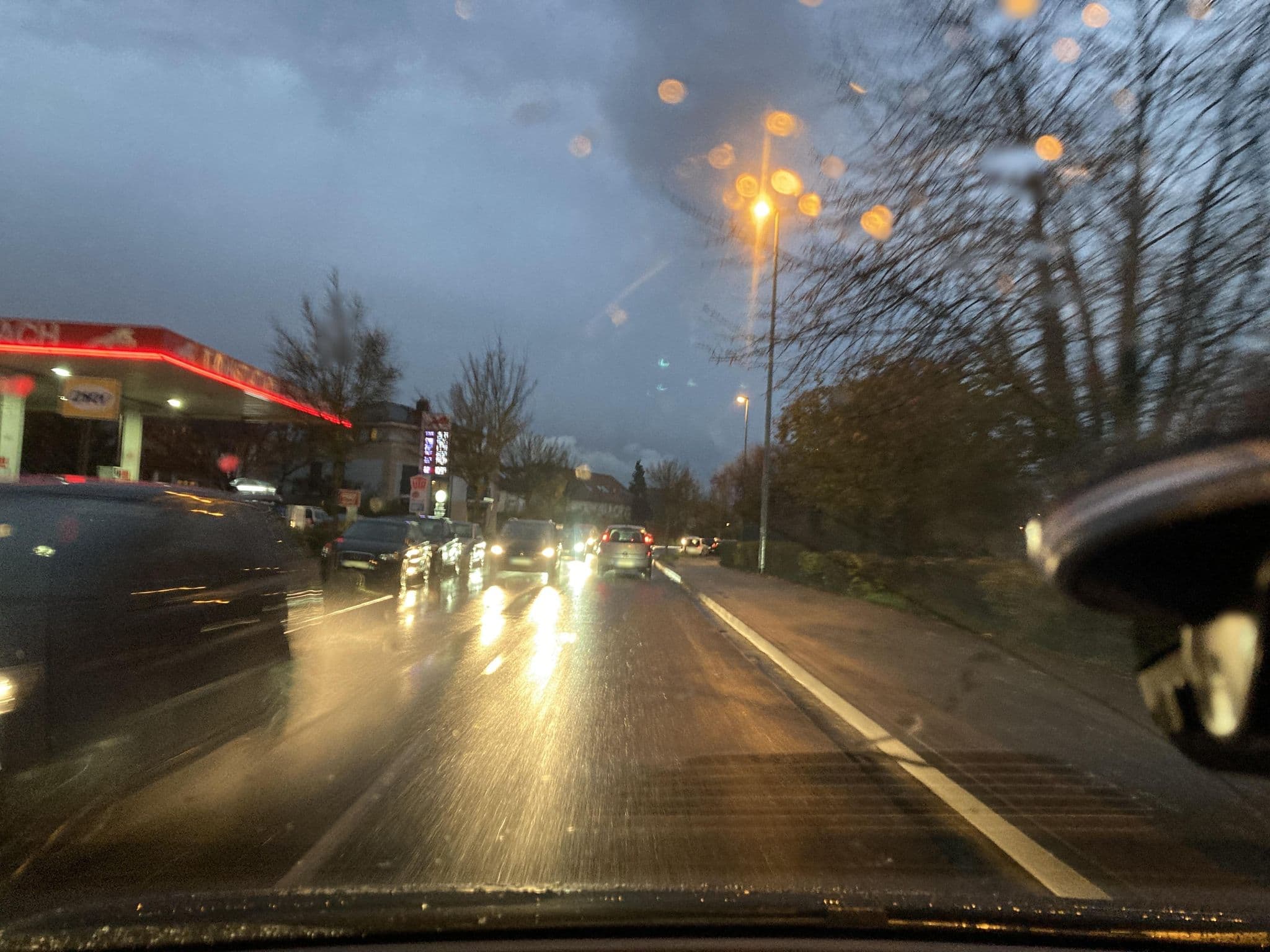 Street view near Hotel Zaika, Liederbach — © robffm (CC BY-SA · Mapillary)