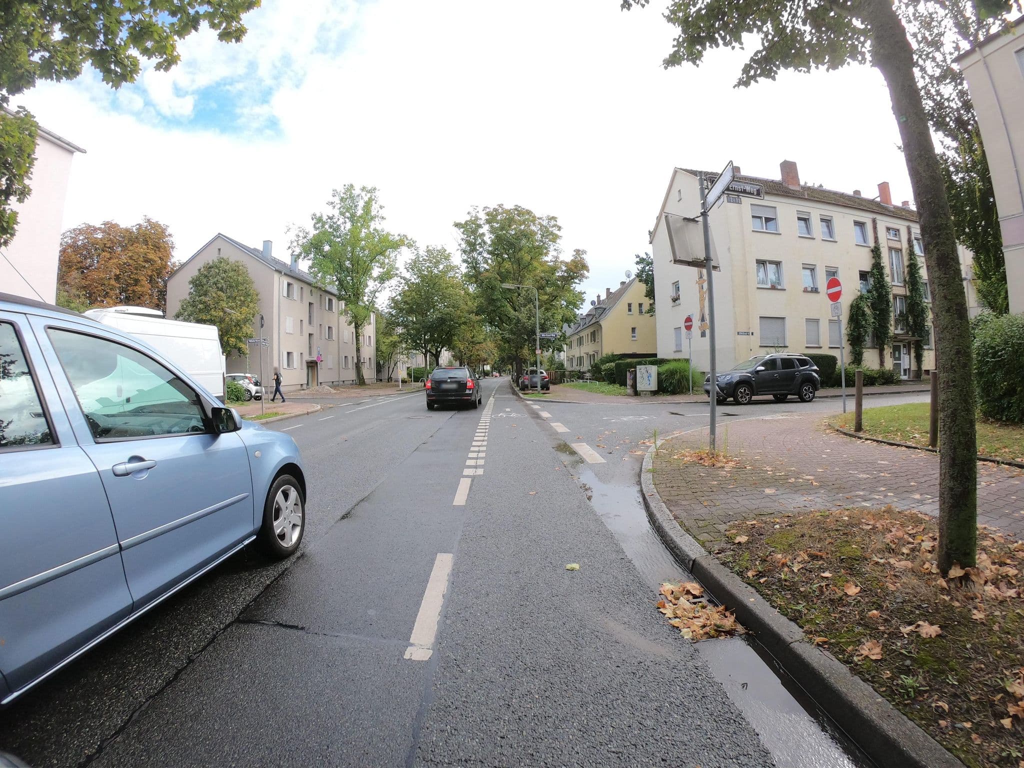 Street view near Parkside Hotel, Liederbach — © tmka (CC BY-SA · Mapillary)