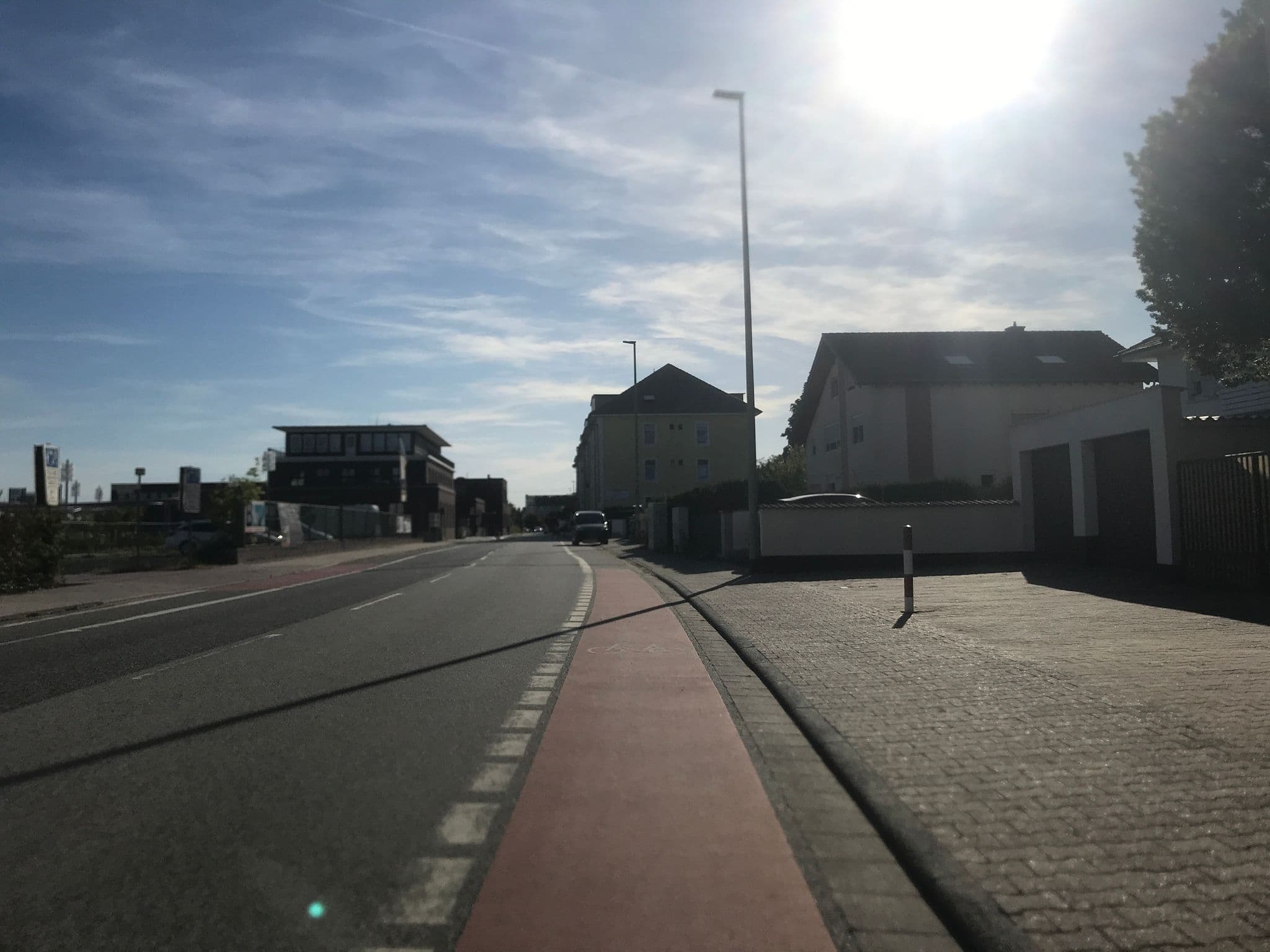 Street view near Taunusblick, Kelsterbach — © miguel_andrade (CC BY-SA · Mapillary)