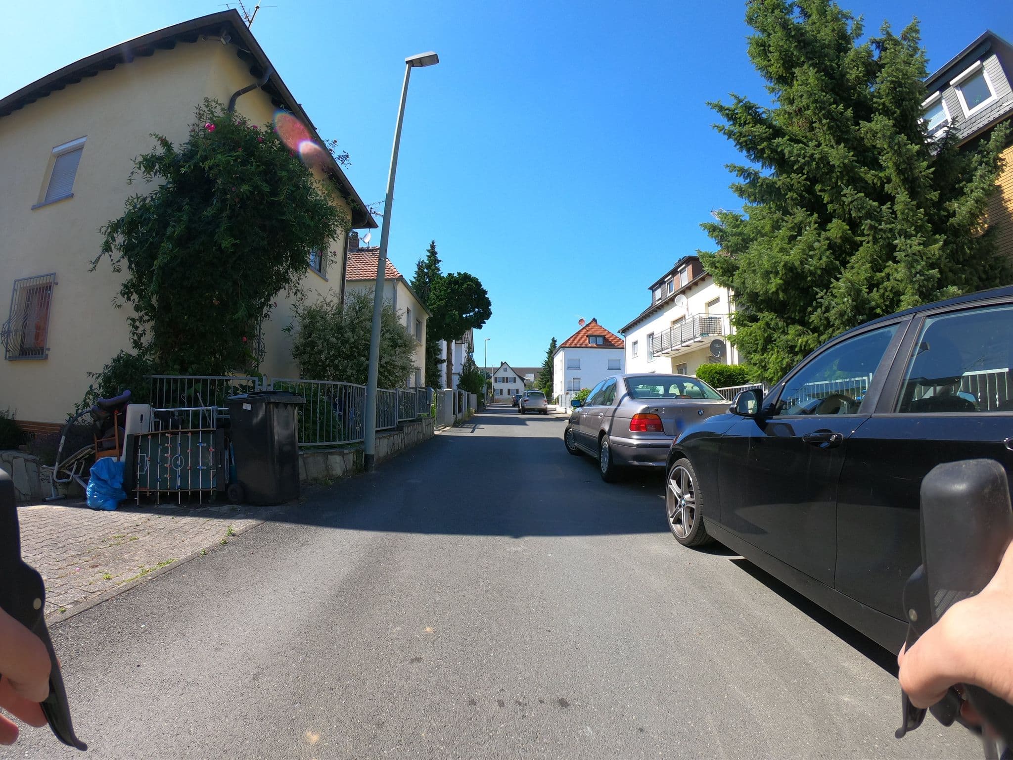 Street view near Pension Marius Kubiak, Eschborn — © kaltuna (CC BY-SA · Mapillary)