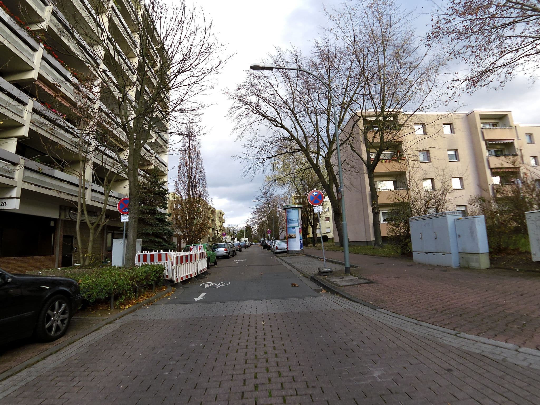 Street view near Hotel Wega, Gallus — © jeluf (CC BY-SA · Mapillary)