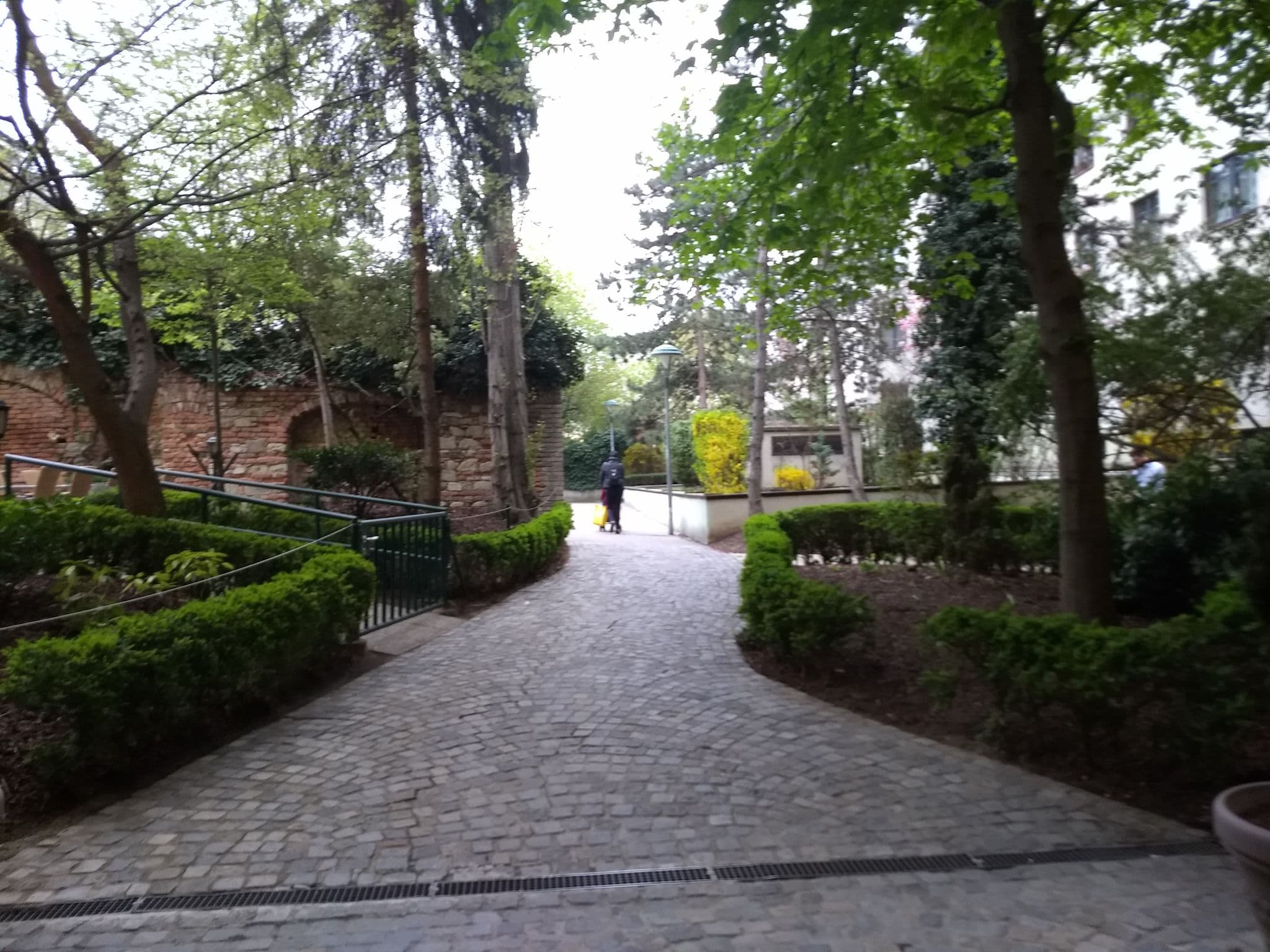 Street view near Mercure Grand Hotel Biedermeier Wien, Landstraße — © consens_verkehrsplanung (CC BY-SA · Mapillary)