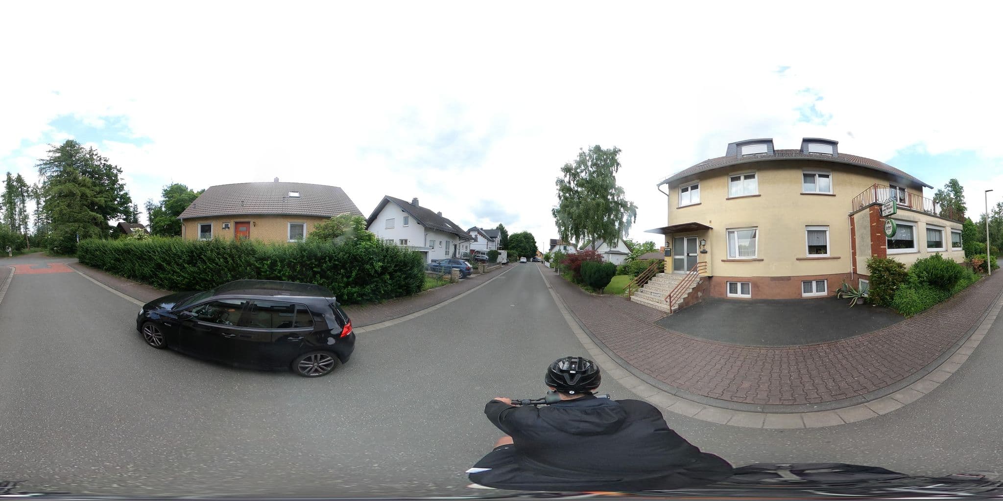 Street view near Haus am Wald Fremdenzimmer, Neu-Anspach — © Planungsgesellschaft_RV-K_MB (CC BY-SA · Mapillary)