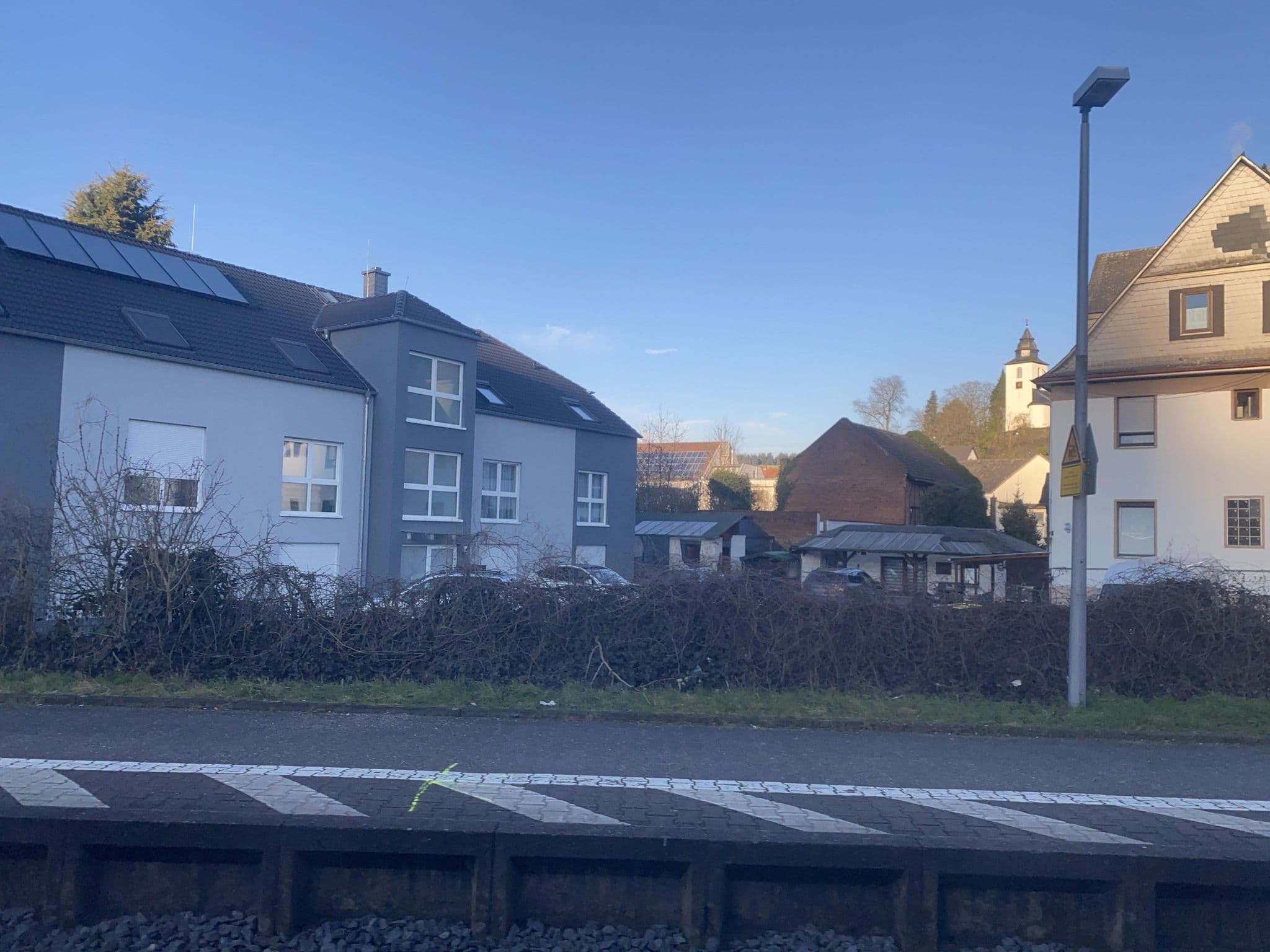 Street view near Ferienwohnung Asslar Bei Wetzlar Nähe Gießen, Aßlar — © troher15 (CC BY-SA · Mapillary)