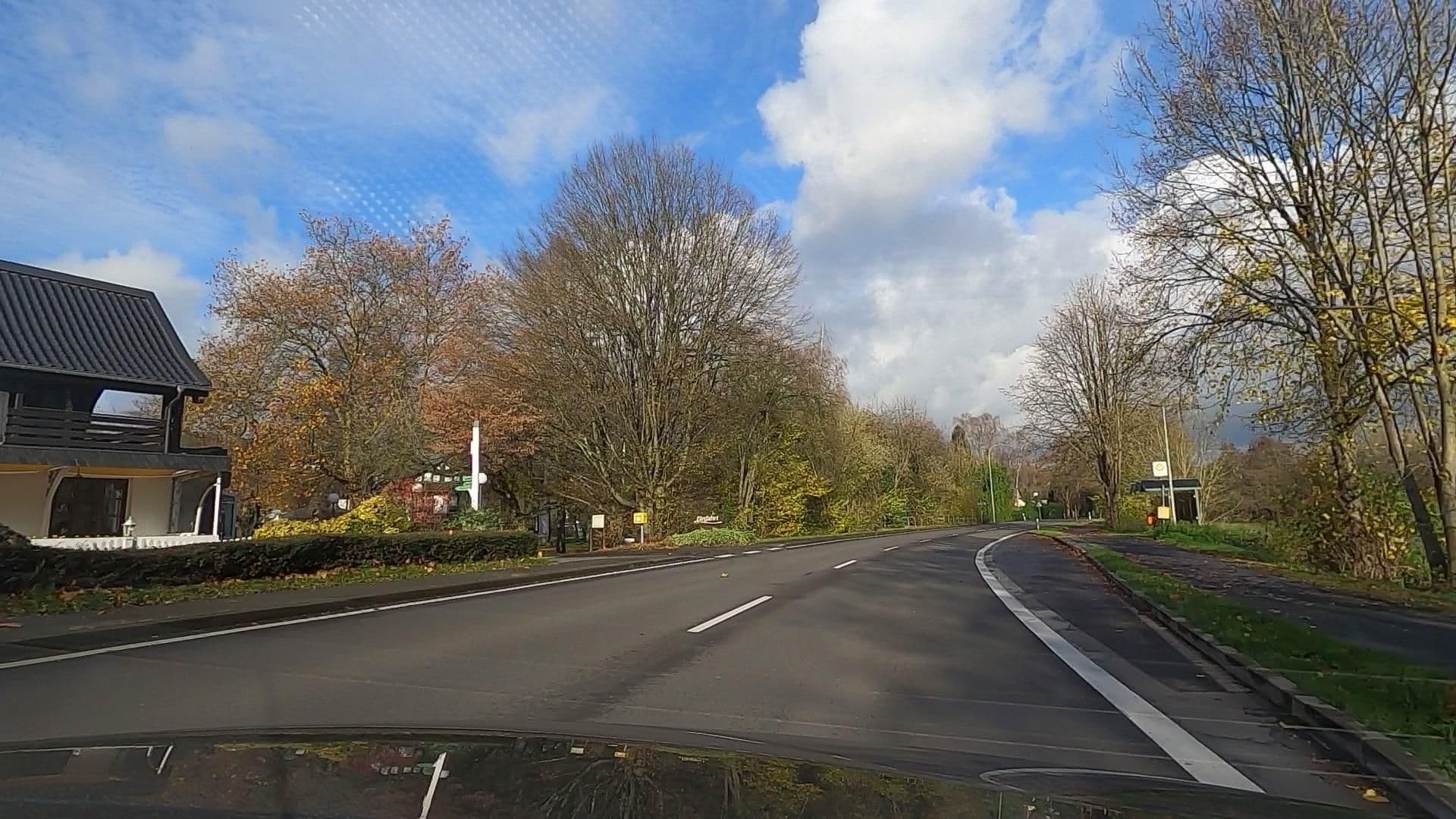 Street view near Landhotel NaafsHäuschen Lohmar, Overath — © uwekoch (CC BY-SA · Mapillary)