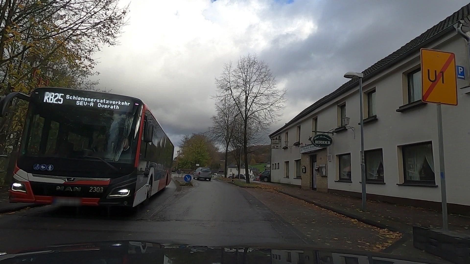 Street view near HotelRestaurant Rödder Christoph, Engelskirchen — © uwekoch (CC BY-SA · Mapillary)