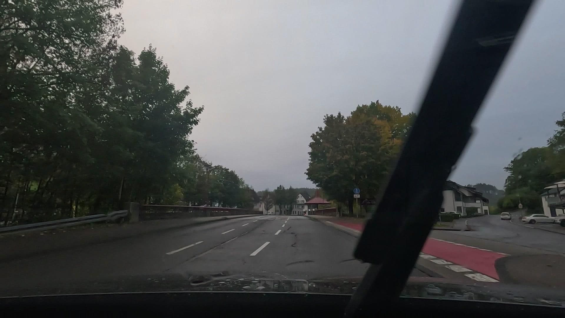 Street view near Hotel Lenz, Engelskirchen — © uwekoch (CC BY-SA · Mapillary)