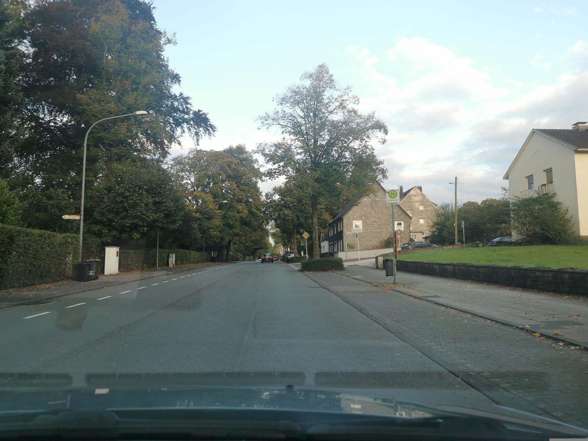 Street view near Hotel Neuenhof, Schwelm — © ASRvw (CC BY-SA · Mapillary)
