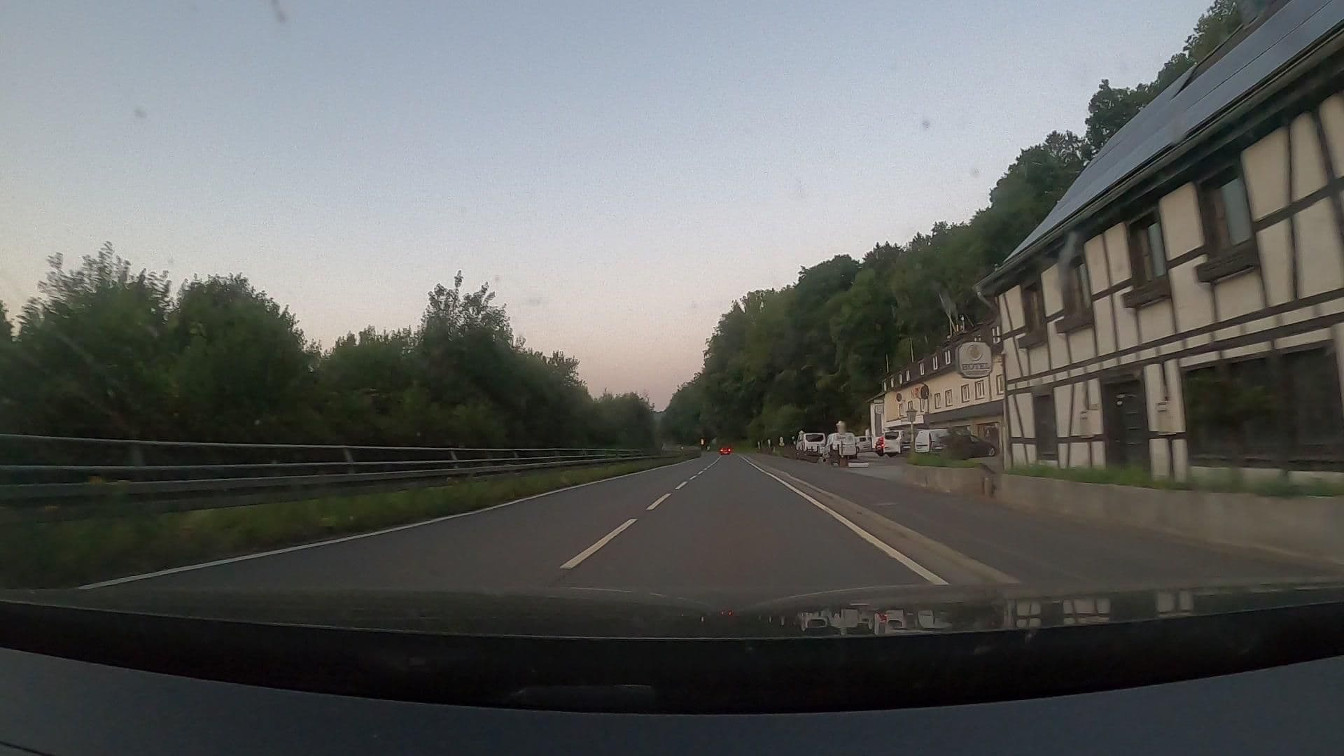 Street view near Hotel Zum Forellenwirt, Overath — © uwekoch (CC BY-SA · Mapillary)