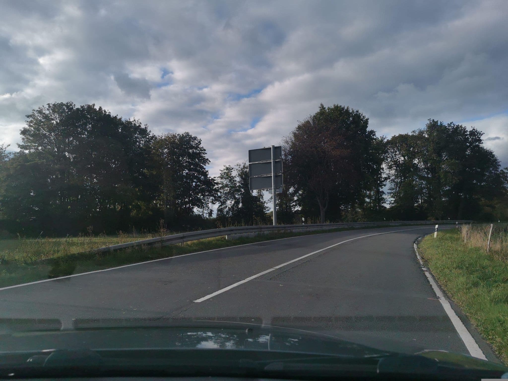 Street view near Zur Hufschmiede, Radevormwald — © ASRvw (CC BY-SA · Mapillary)