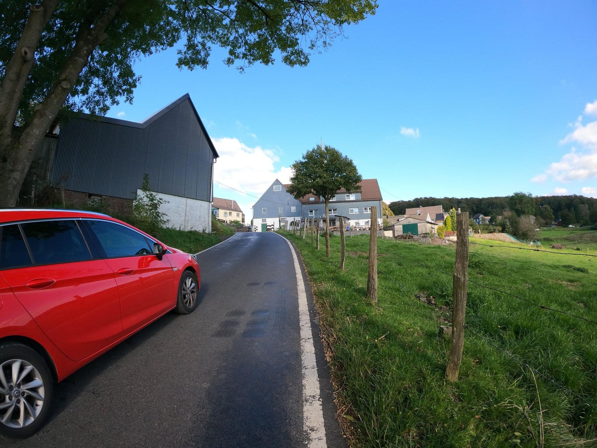 Street view near Remlingrade, Radevormwald — © phitec (CC BY-SA · Mapillary)