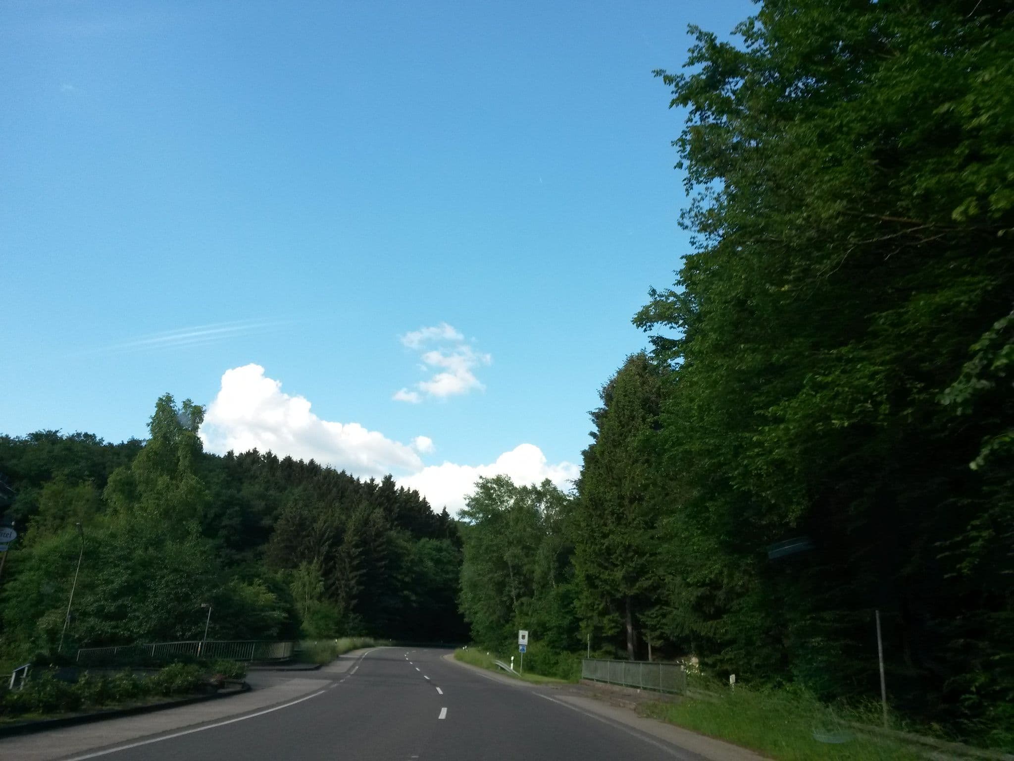 Street view near Hotel-Restaurant Fischermühle, Much — © uwekoch (CC BY-SA · Mapillary)
