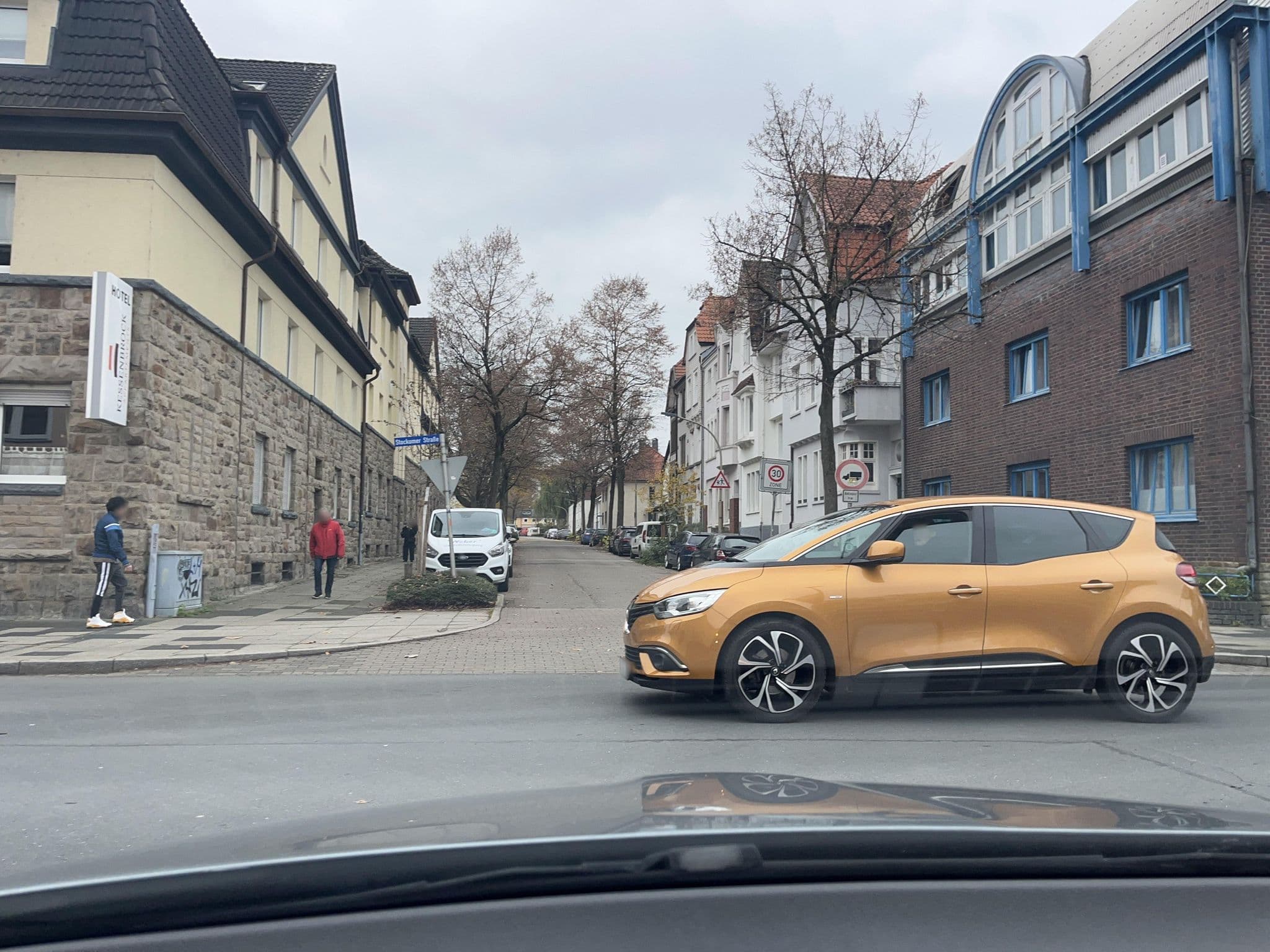 Street view near Kessenbrock Appartements, Witten — © ptks (CC BY-SA · Mapillary)
