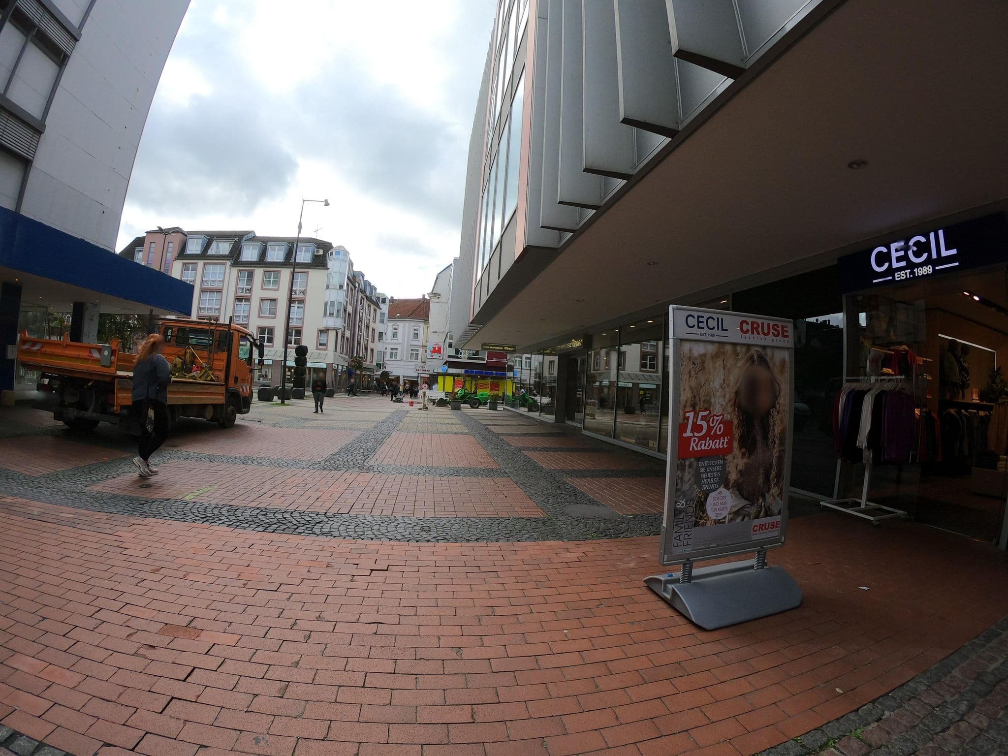 Street view near Wohnung im Herzen des Ruhrgebiets, Castrop-Rauxel — © geogladbecker (CC BY-SA · Mapillary)