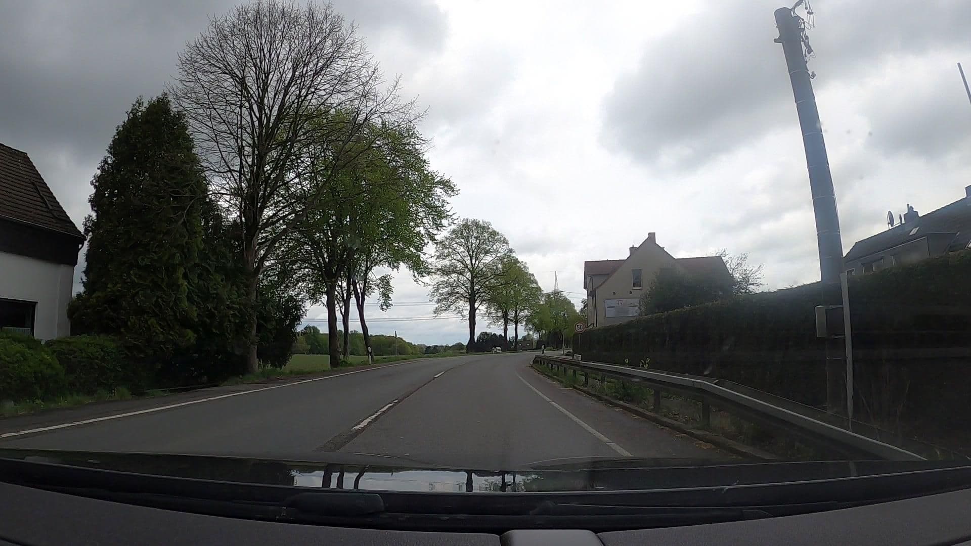 Street view near Restaurant Vivre, Holzen — © uwekoch (CC BY-SA · Mapillary)