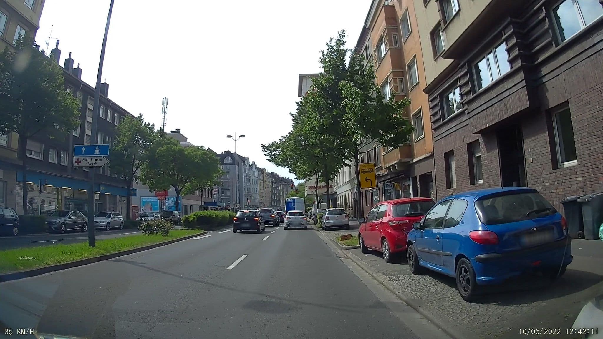 Street view near Home Hotel, Dortmund — © geogladbecker (CC BY-SA · Mapillary)