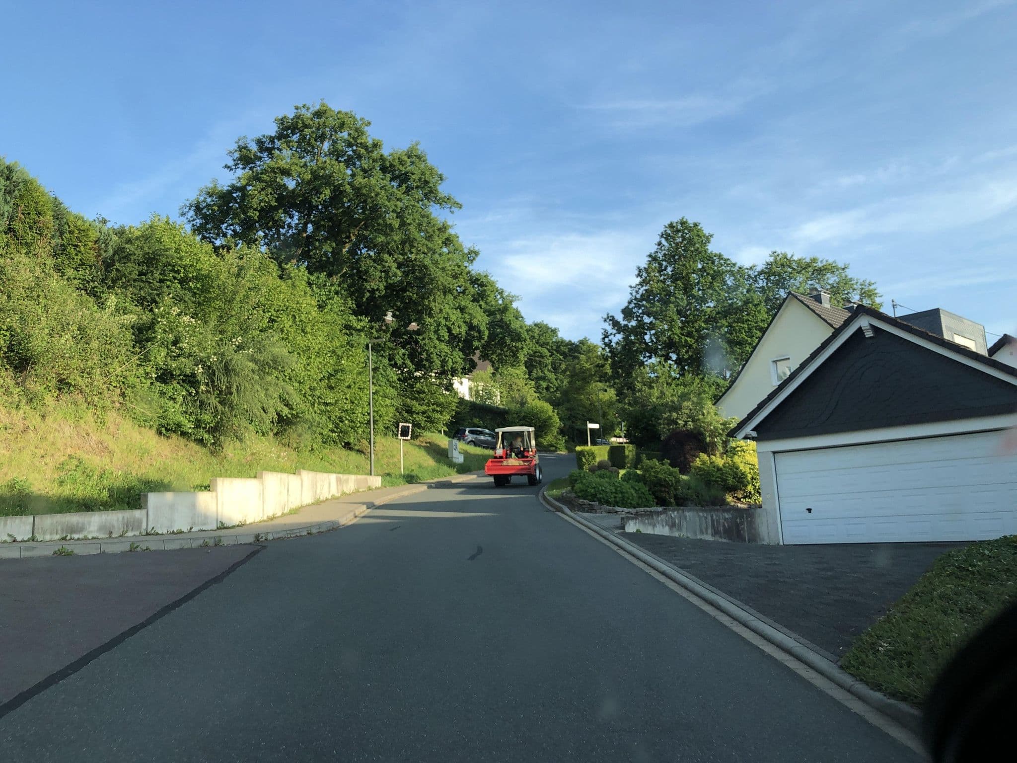 Street view near Ferienwohnung Heike Kabjoll, Niederfischbach — © vrantopoulos (CC BY-SA · Mapillary)