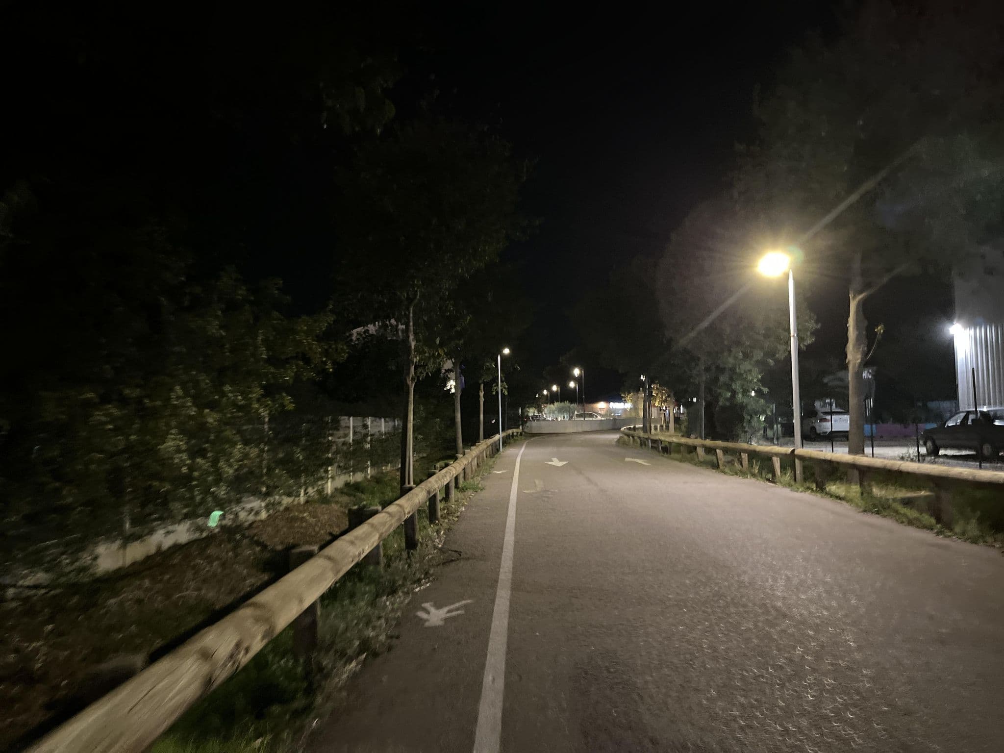 Street view near B&B Hotel, Le Pontet — © thepriben (CC BY-SA · Mapillary)