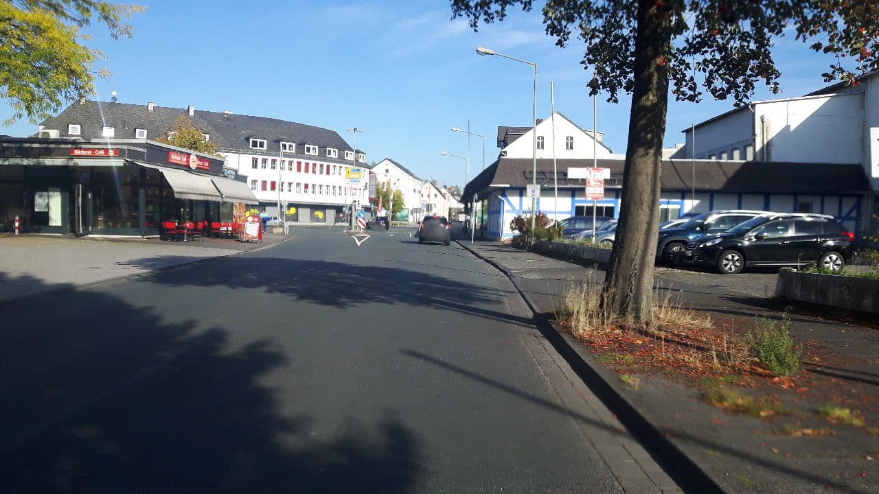 Street view near Concorde Hotel Siegen, Siegen — © changchun1 (CC BY-SA · Mapillary)