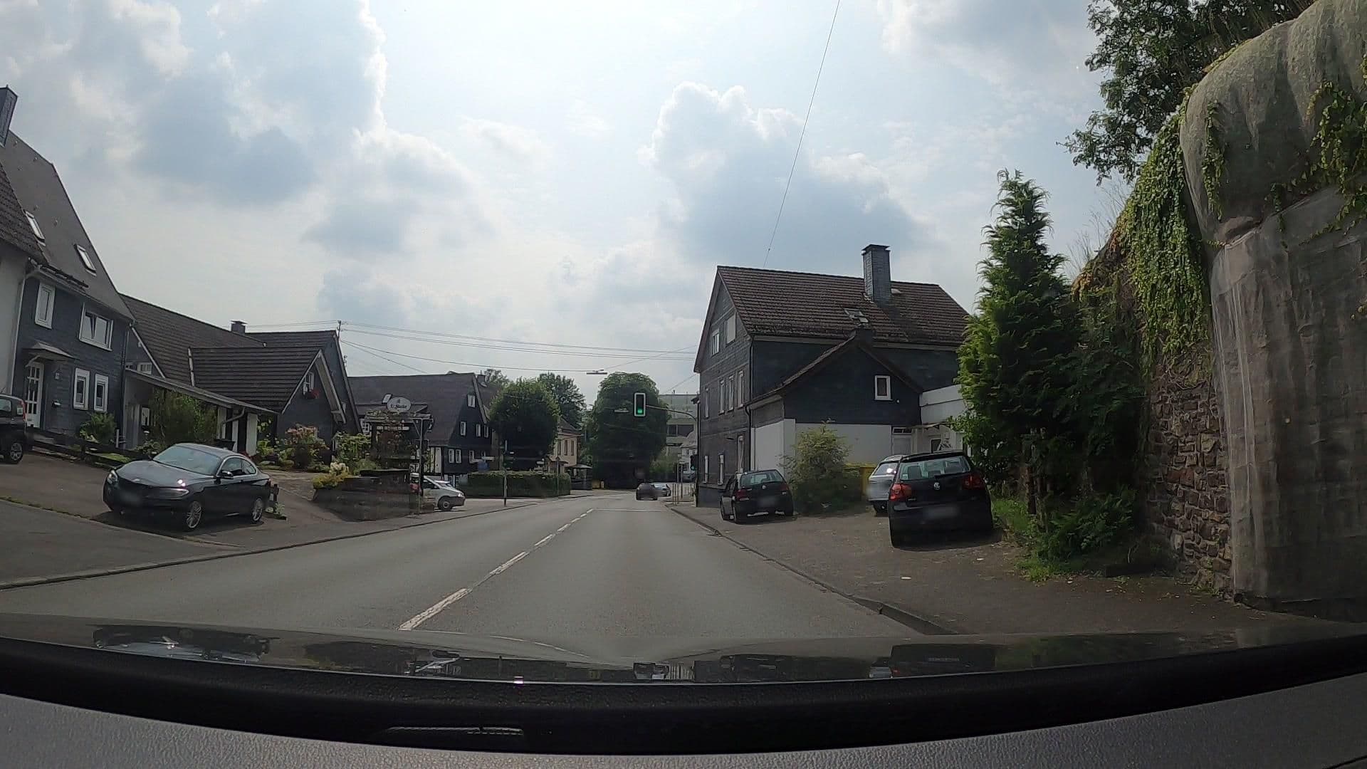 Street view near Ferienwohnung Evelyn Bald, Kreuztal — © uwekoch (CC BY-SA · Mapillary)