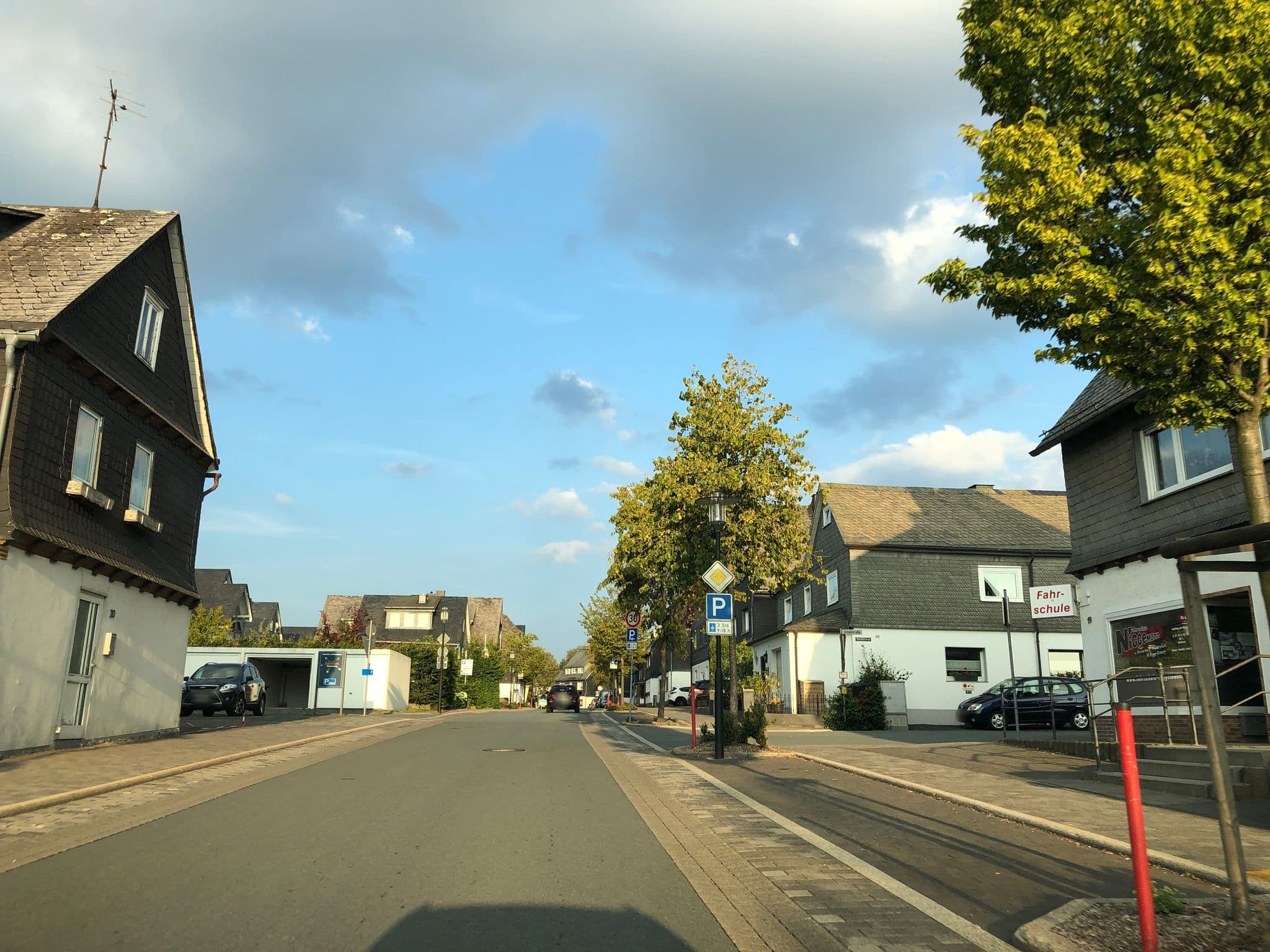 Street view near Ferienwohnung Zentrum Winterberg, Winterberg — © chuck (CC BY-SA · Mapillary)