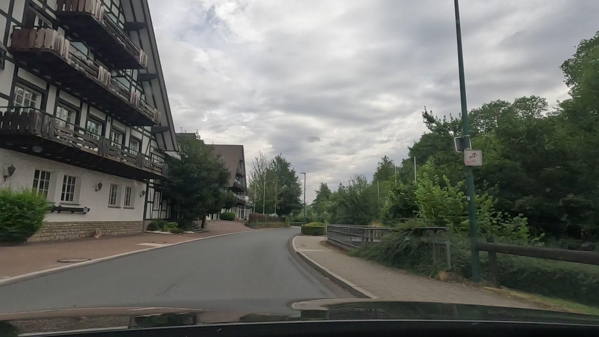Street view near Landhotel Struck Attendorn, Attendorn — © uwekoch (CC BY-SA · Mapillary)