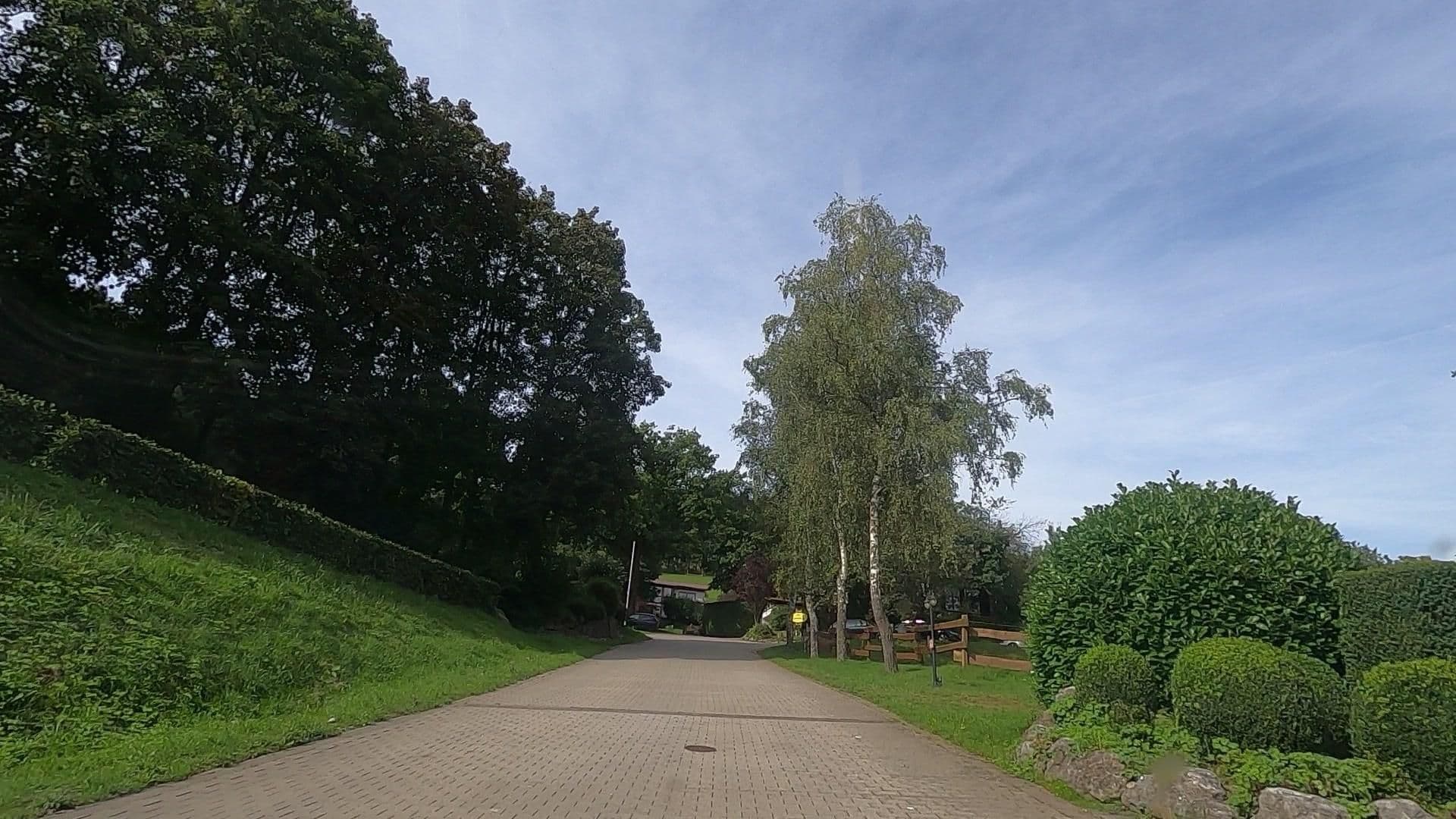Street view near Heinemann‘s Hof, Lennestadt — © uwekoch (CC BY-SA · Mapillary)