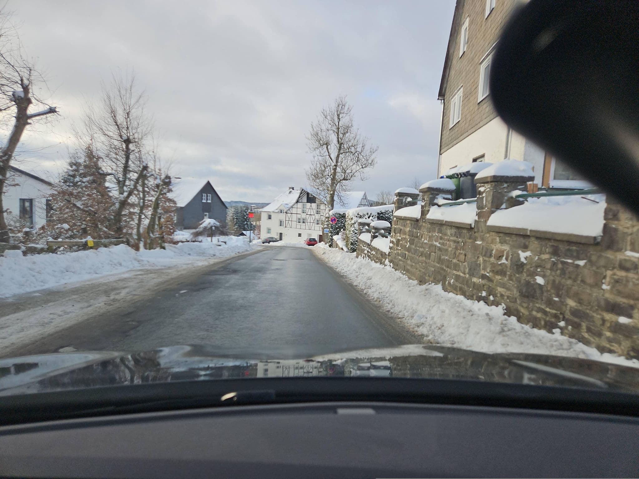 Street view near Haus Hanjopkes, Winterberg — © toho (CC BY-SA · Mapillary)