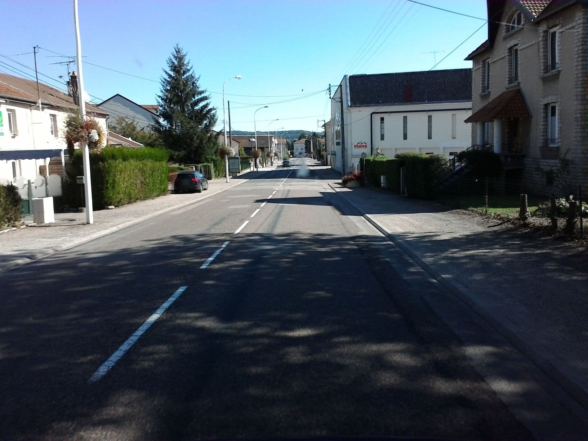 Street view near Hôtel Le Richevaux, Neufchâteau — © mprins (CC BY-SA · Mapillary)