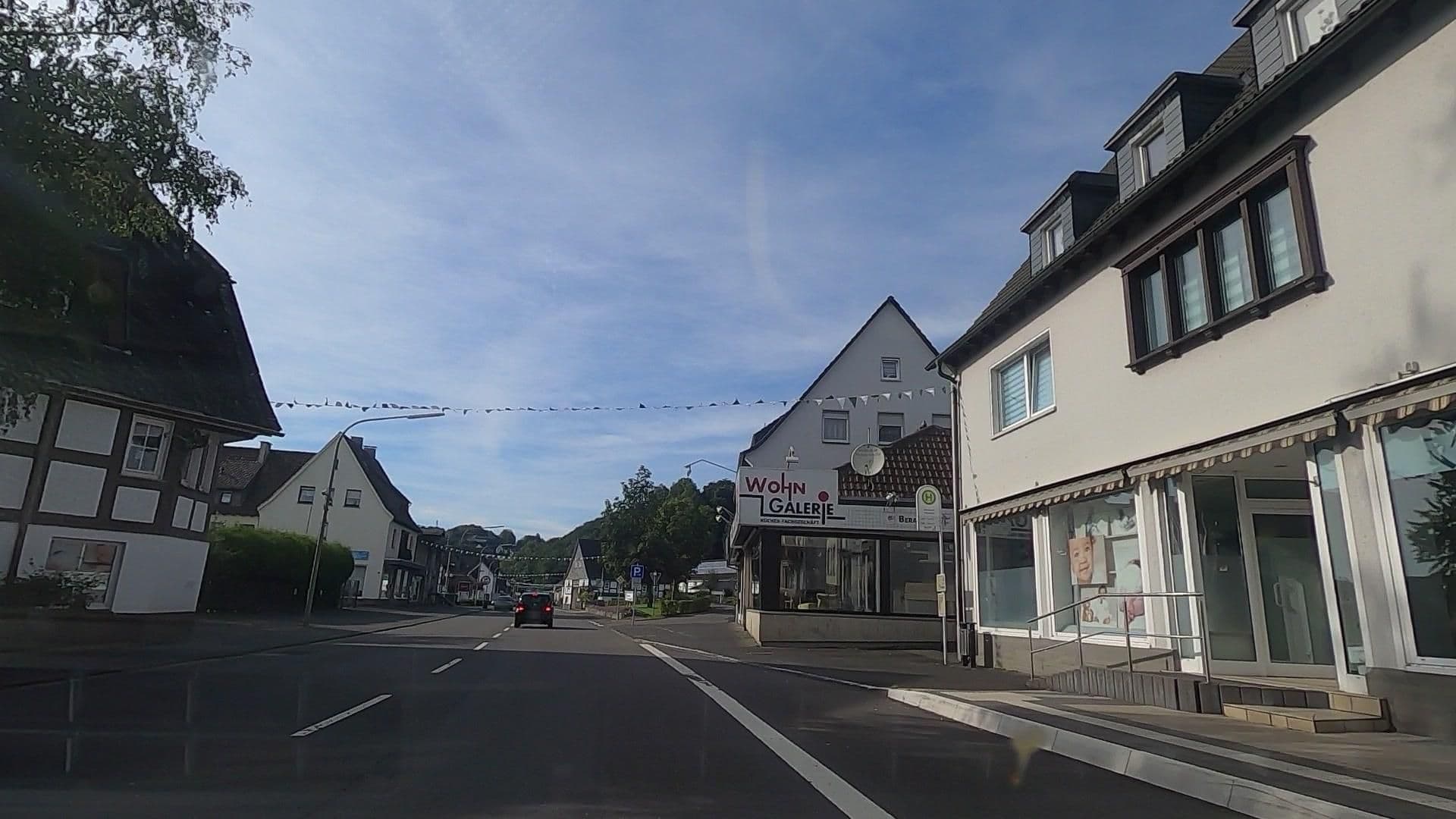 Street view near Hotel Cordes, Bamenohl — © uwekoch (CC BY-SA · Mapillary)