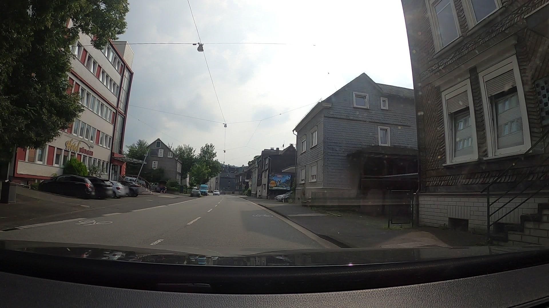 Street view near Hotel Bürger und Büdenbender GmbH & Co, Siegen — © uwekoch (CC BY-SA · Mapillary)