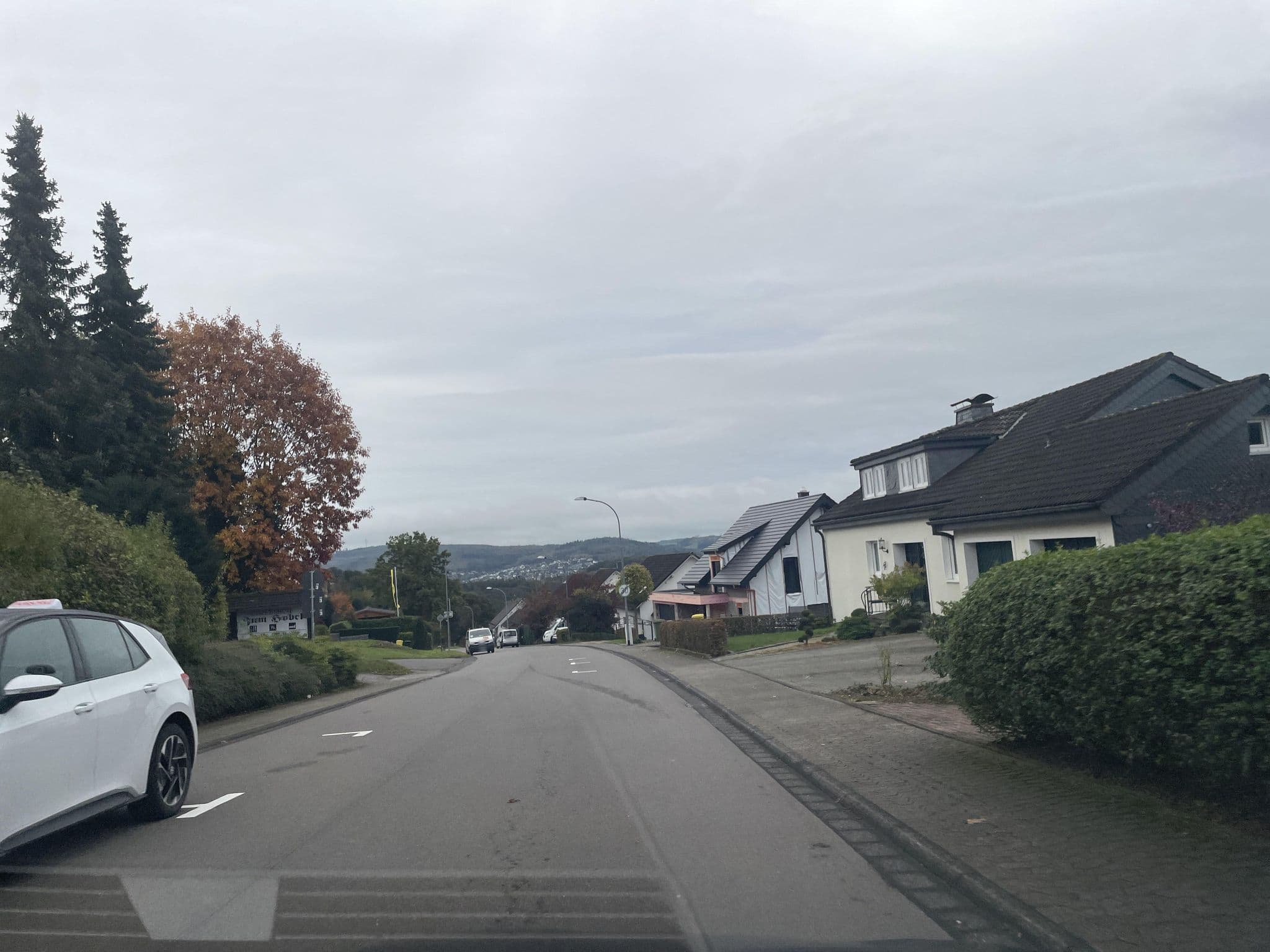 Street view near Gasthaus "Zum Hobel", Olpe — © baldur80 (CC BY-SA · Mapillary)