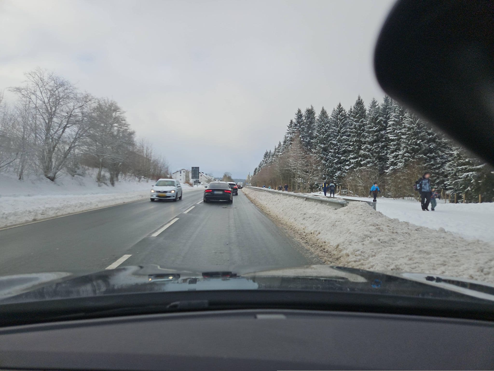 Street view near Haus Am Walde, Winterberg — © toho (CC BY-SA · Mapillary)