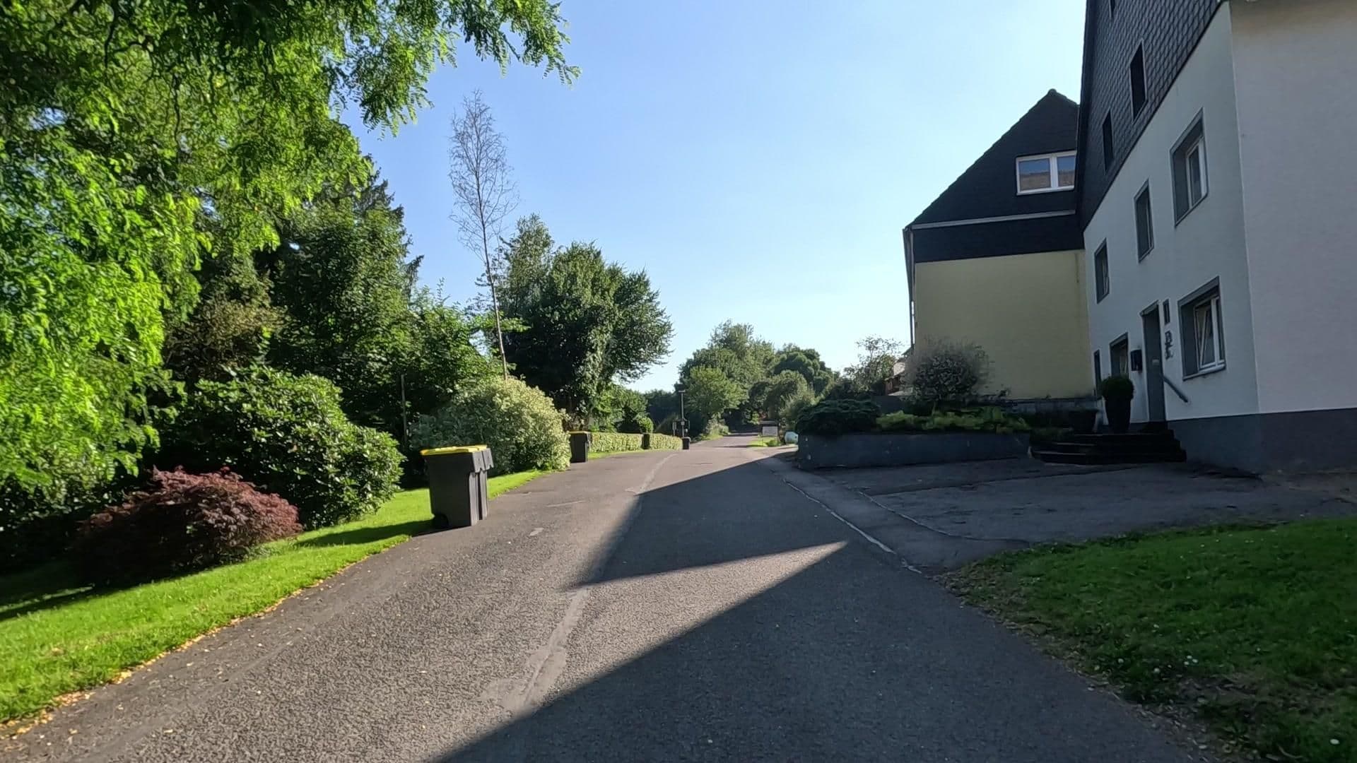 Street view near Hotel Bauer Inh. Kornelis Jacobus Tuntler, Meinerzhagen — © uwekoch (CC BY-SA · Mapillary)