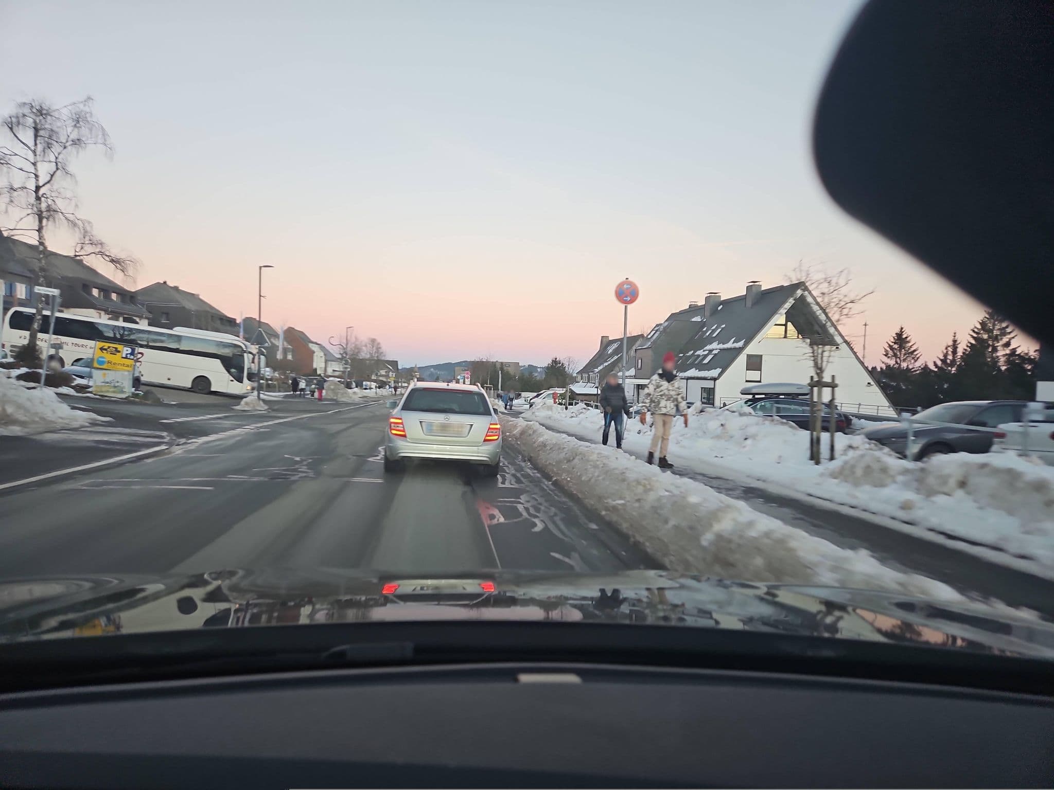 Street view near Ferienwohnung Bundkirchen, Winterberg — © toho (CC BY-SA · Mapillary)