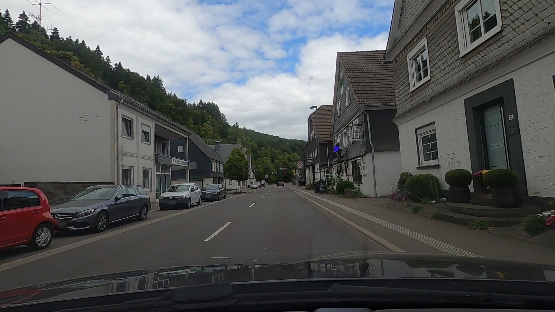 Street view near Zur Freiheit, Lennestadt — © uwekoch (CC BY-SA · Mapillary)