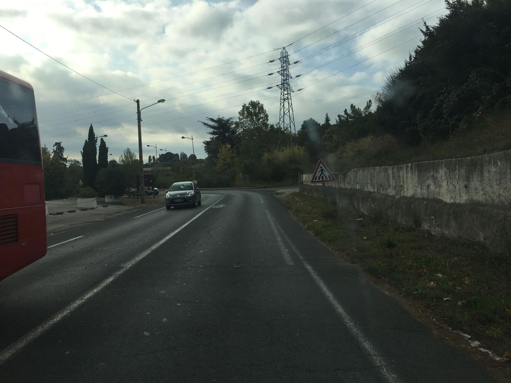 Street view near La Fontaine de Sarac, Nébian — © raymond (CC BY-SA · Mapillary)
