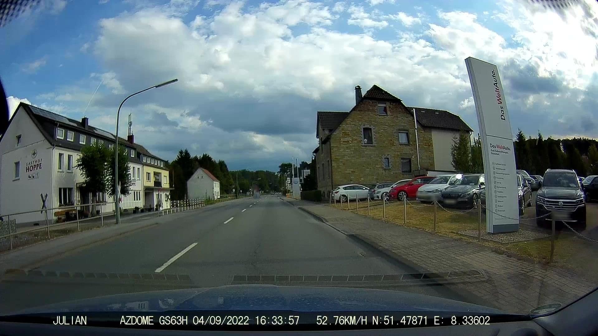 Street view near Hotel-Restaurant Hoppe, Belecke — © nrailuj (CC BY-SA · Mapillary)