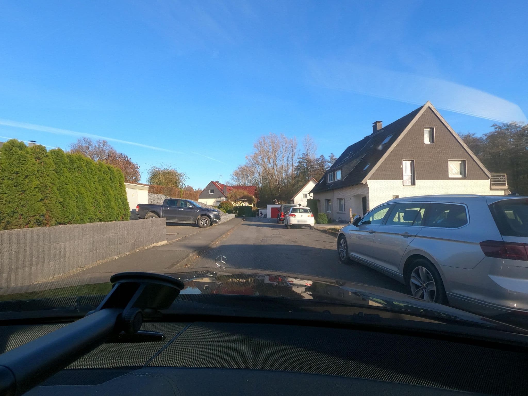 Street view near Ferienwohnung Am Fischteich, Möhnesee — © saschahaberkorn (CC BY-SA · Mapillary)