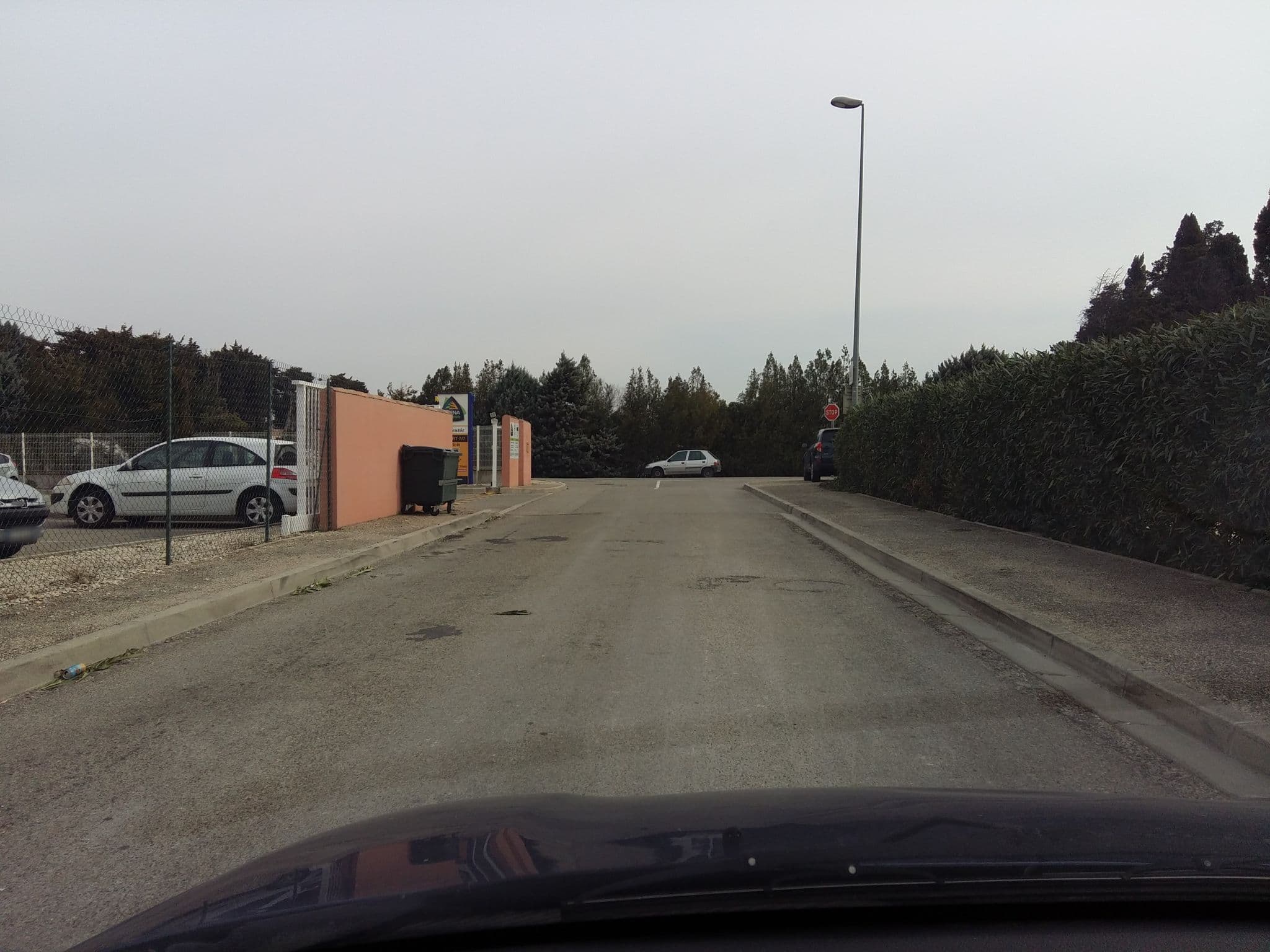 Street view near Akena City, Châteaurenard — © zimmy (CC BY-SA · Mapillary)