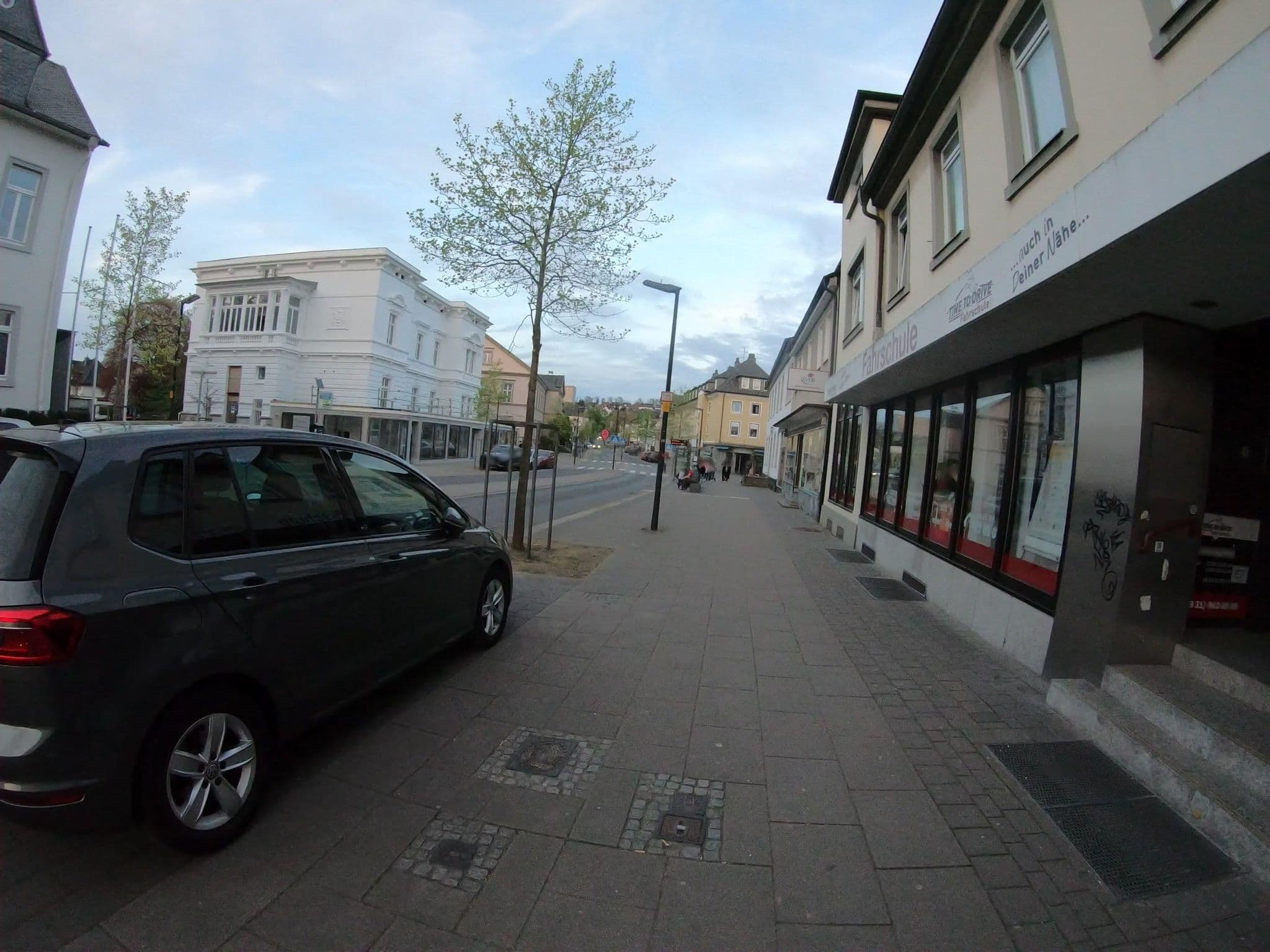 Street view near Kremers Freiräume, Arnsberg — © algirdasc (CC BY-SA · Mapillary)