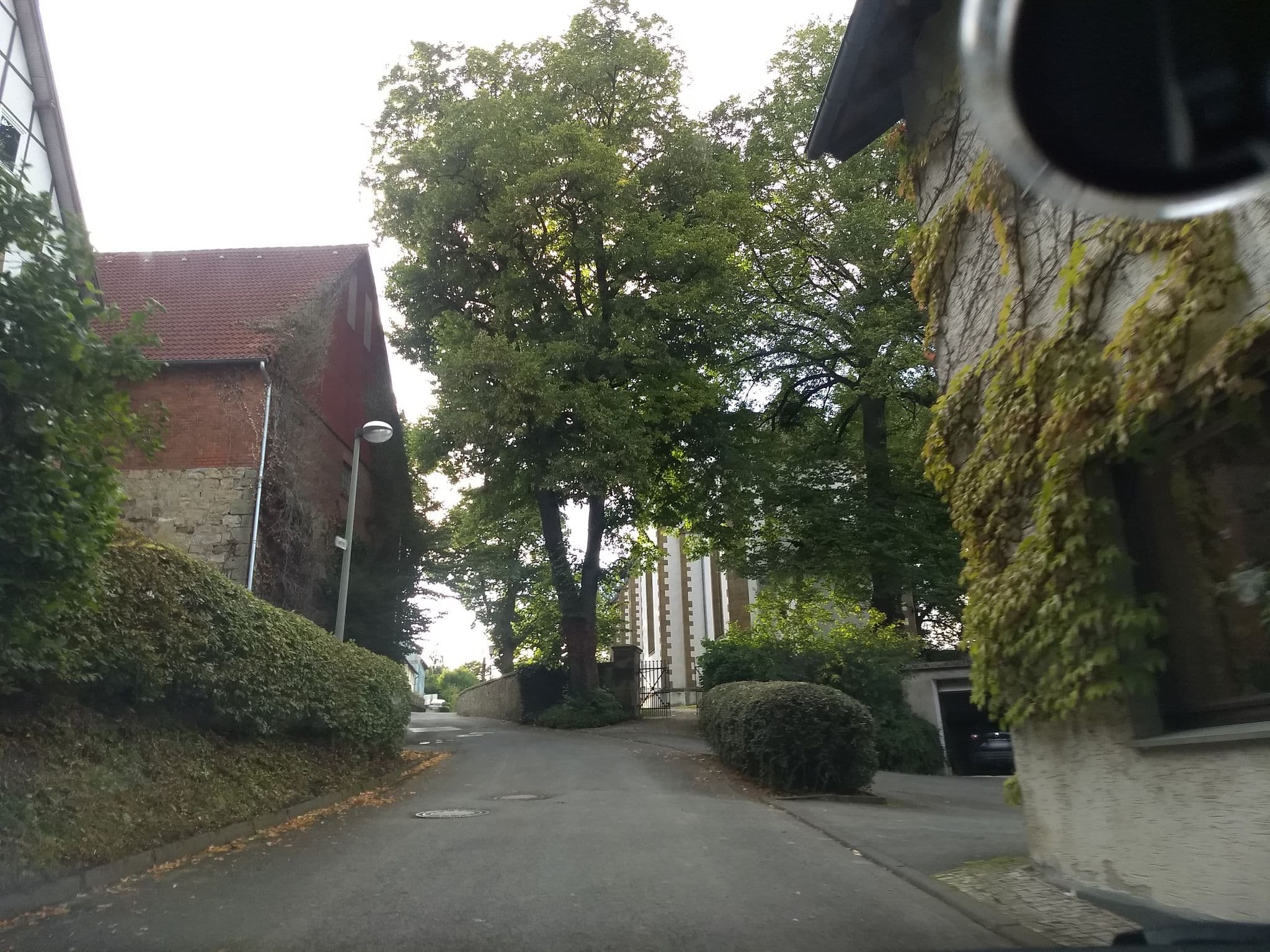 Street view near Hof Happe, Büren — © herrtichy (CC BY-SA · Mapillary)