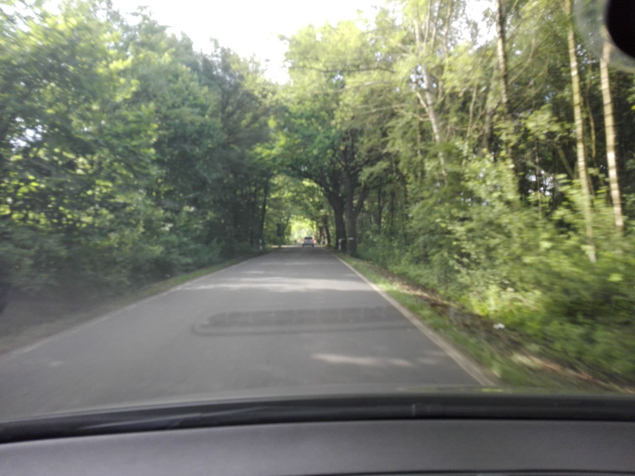 Street view near Golf Hotel Gut Neuehof, Fröndenberg — © flugyflay (CC BY-SA · Mapillary)