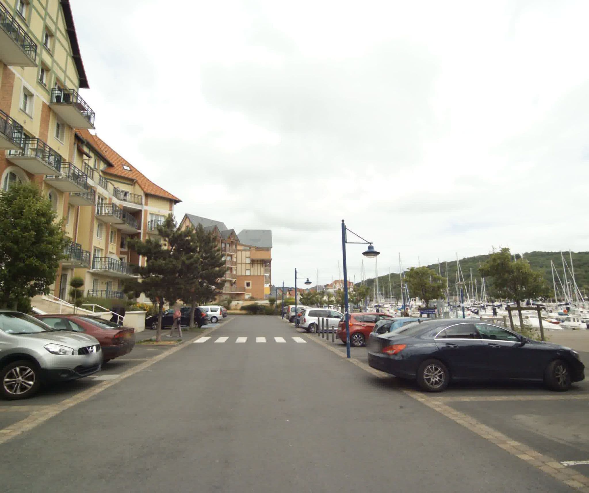 Street view near Pierre & Vacances Résidence Port Guillaume, Cabourg — © sogefi (CC BY-SA · Mapillary)