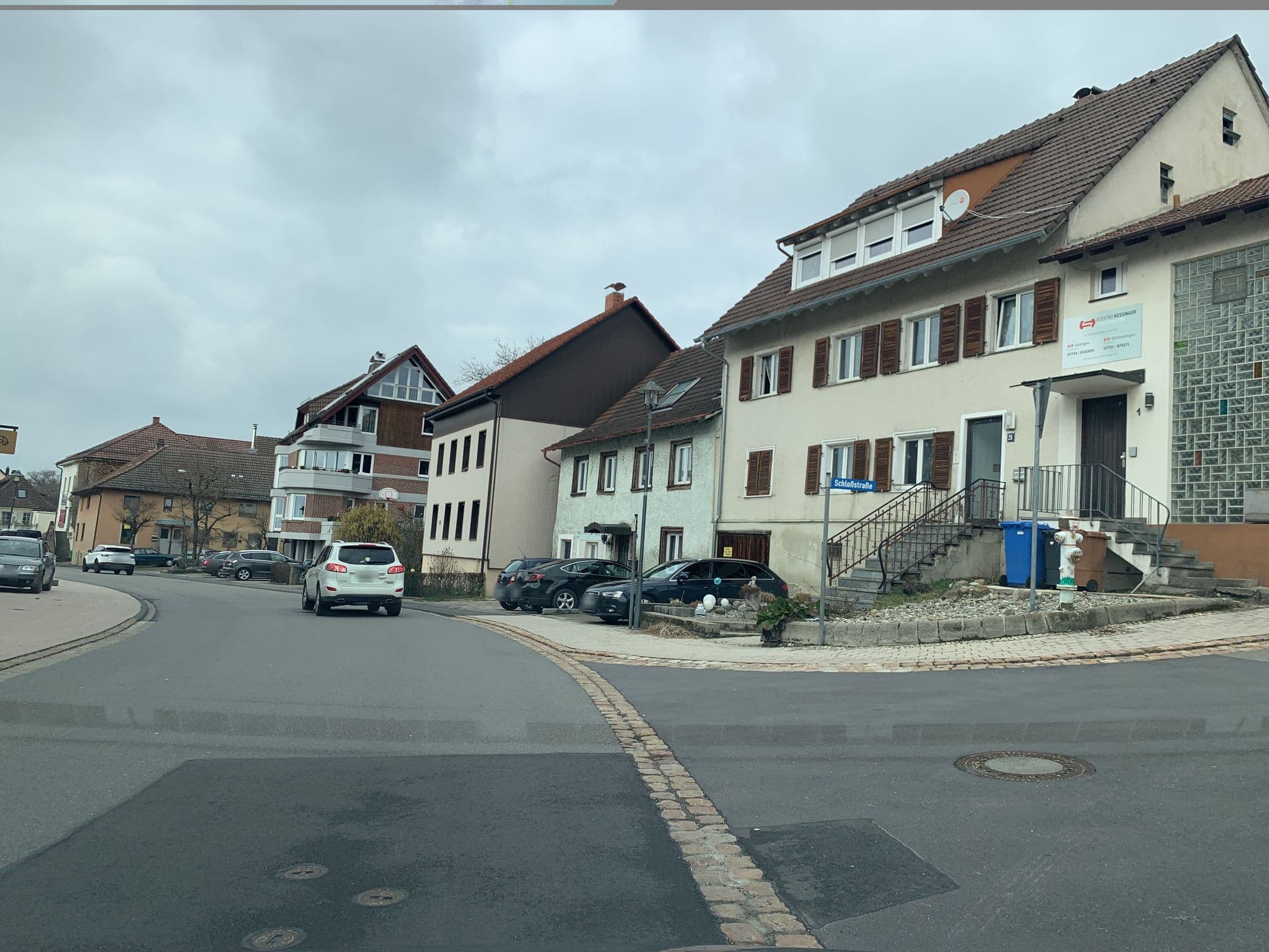 Street view near Hotel Rheingold, Gailingen — © canadarunner (CC BY-SA · Mapillary)