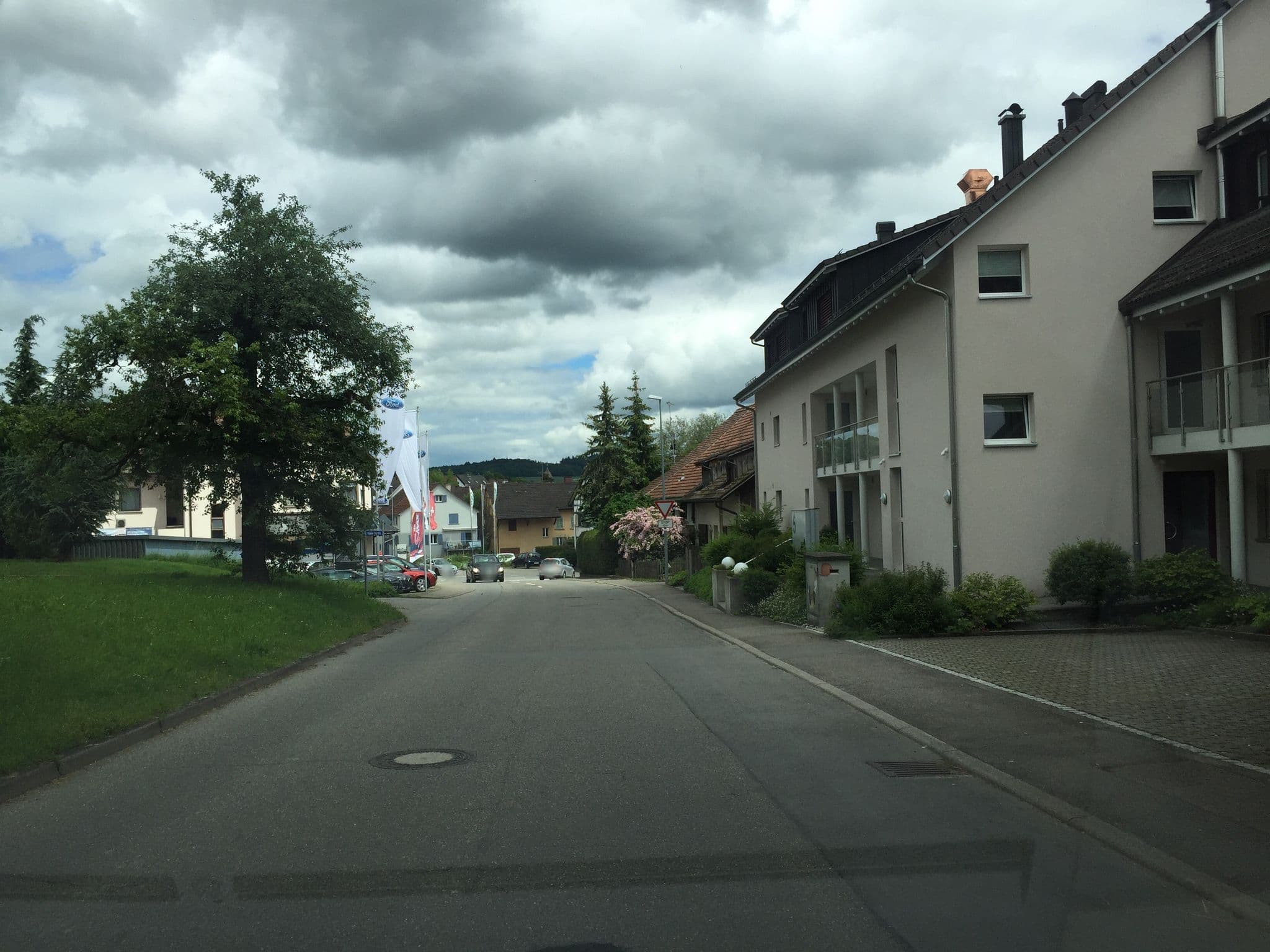 Street view near Ferienwohnung Rheinblick Büsingen, Büsingen — © canadarunner (CC BY-SA · Mapillary)